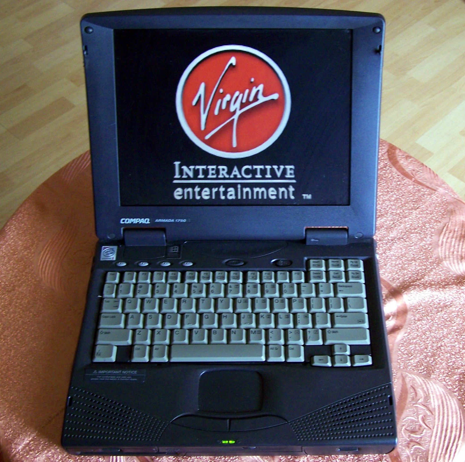 Vtg Compaq Armada 1750 Intel P2 Windows 95 Serial Parallel- ΝΟ 1590 ibm dos e500