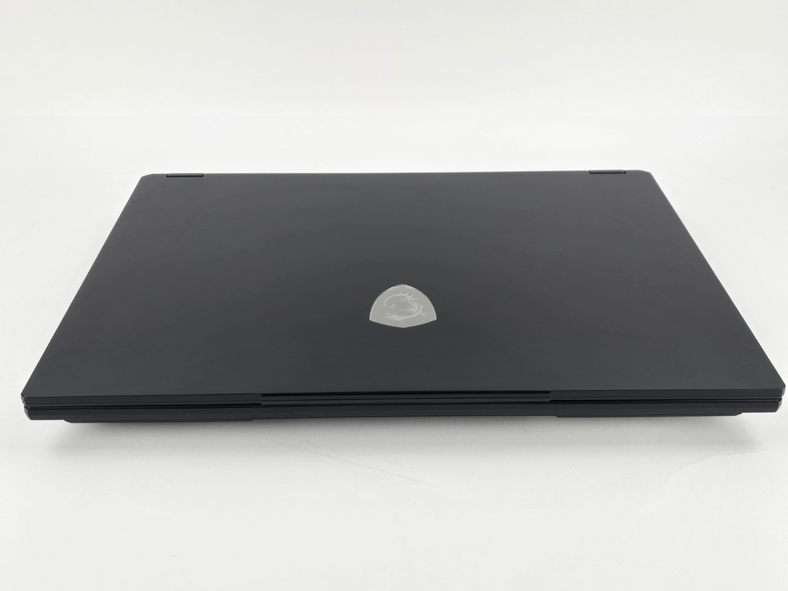 MSI Stealth 18 AI Studio 18″ UHD+ Ultra 9 185H 32GB 1TB RTX 4080 – Used – READ