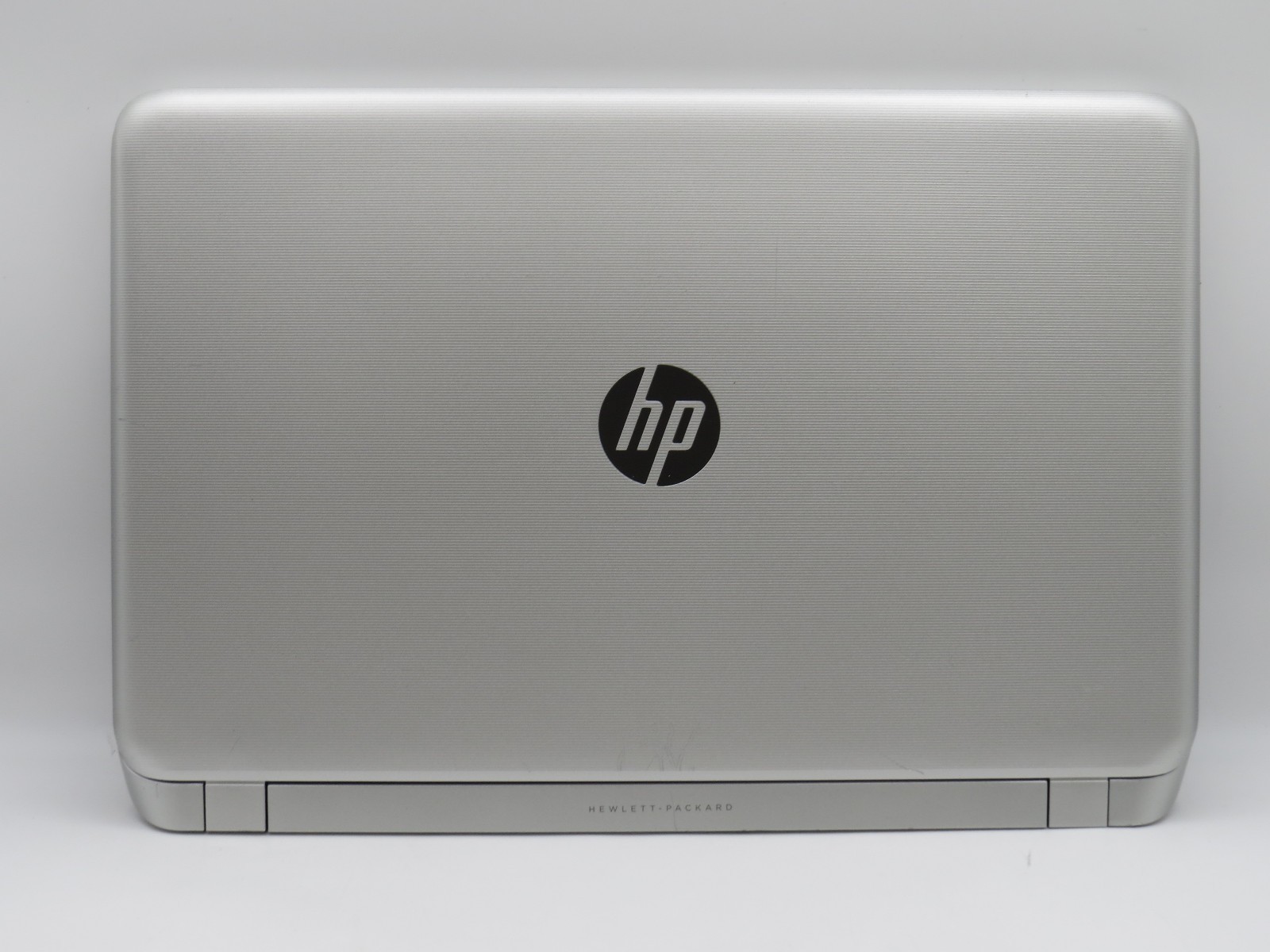 HP Pavilion 15 | i5-4210U @ 1.7GHz | 12GB DDR3 | 256GBSSD | 15″ | No OS