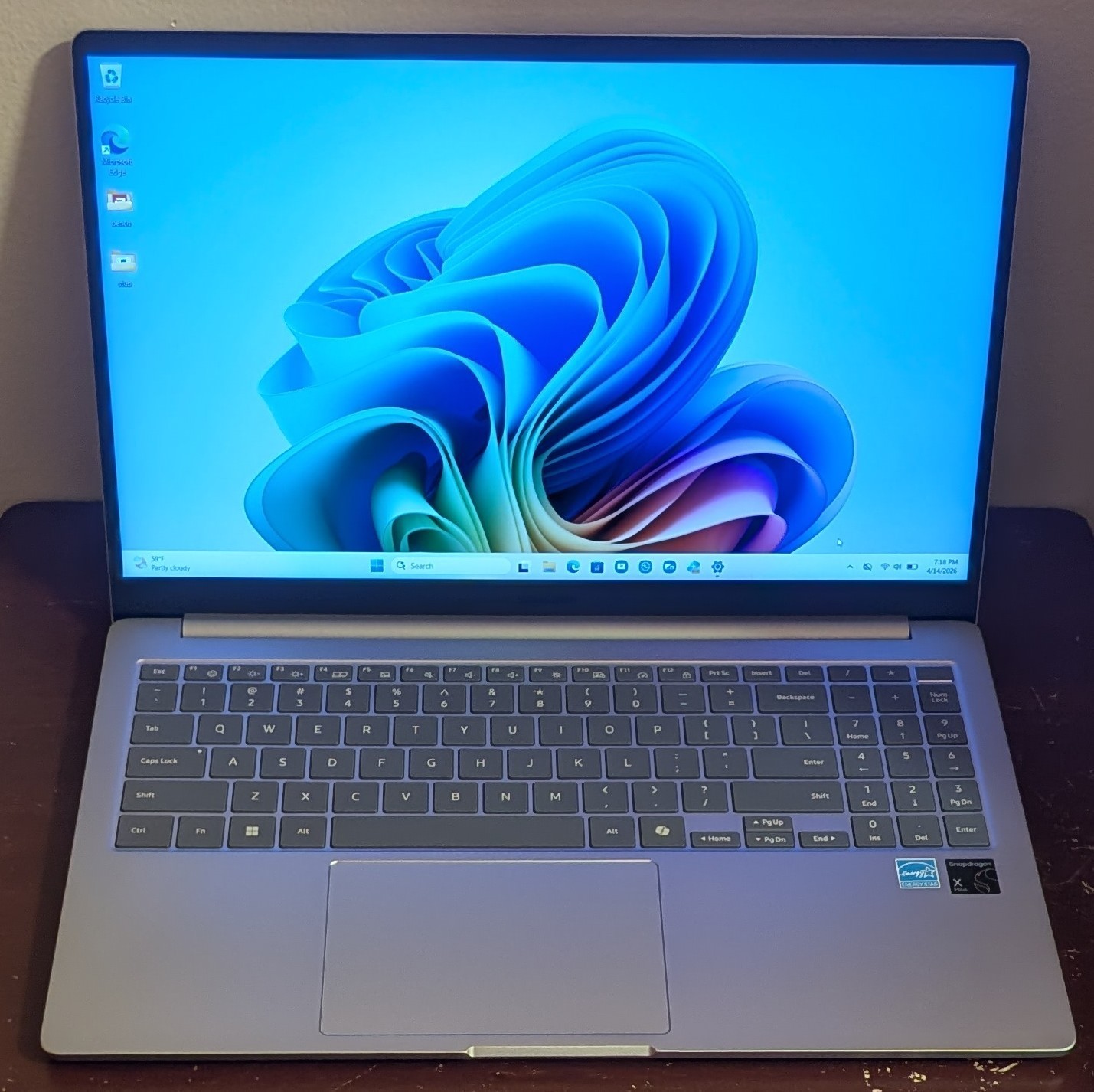 Samsung Galaxy Book4 Edge 15.6″ FHD (Snapdragon X Plus, 16GB/512GB SSD) Laptop