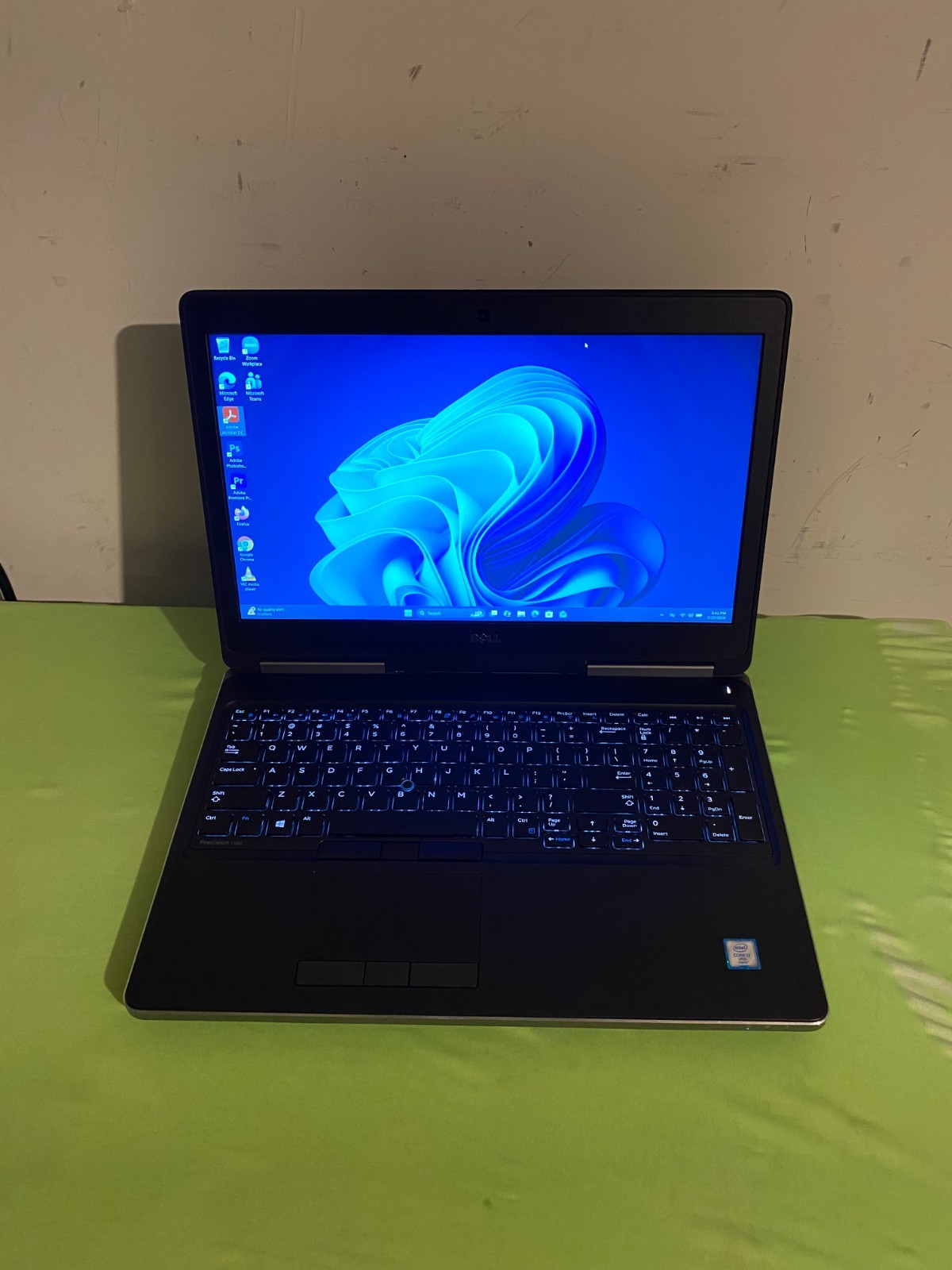 Dell Precision 7520 Intel i7-6820HQ 2.70GHz 256GB SSD, 20GB RAM Win 11/M2200