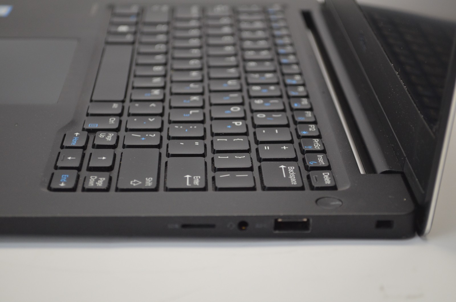 Dell Latitude 7370 Intel Core m5-6Y54 1.1GHz 8GB RAM NO HDD NO OS “EX” Battery