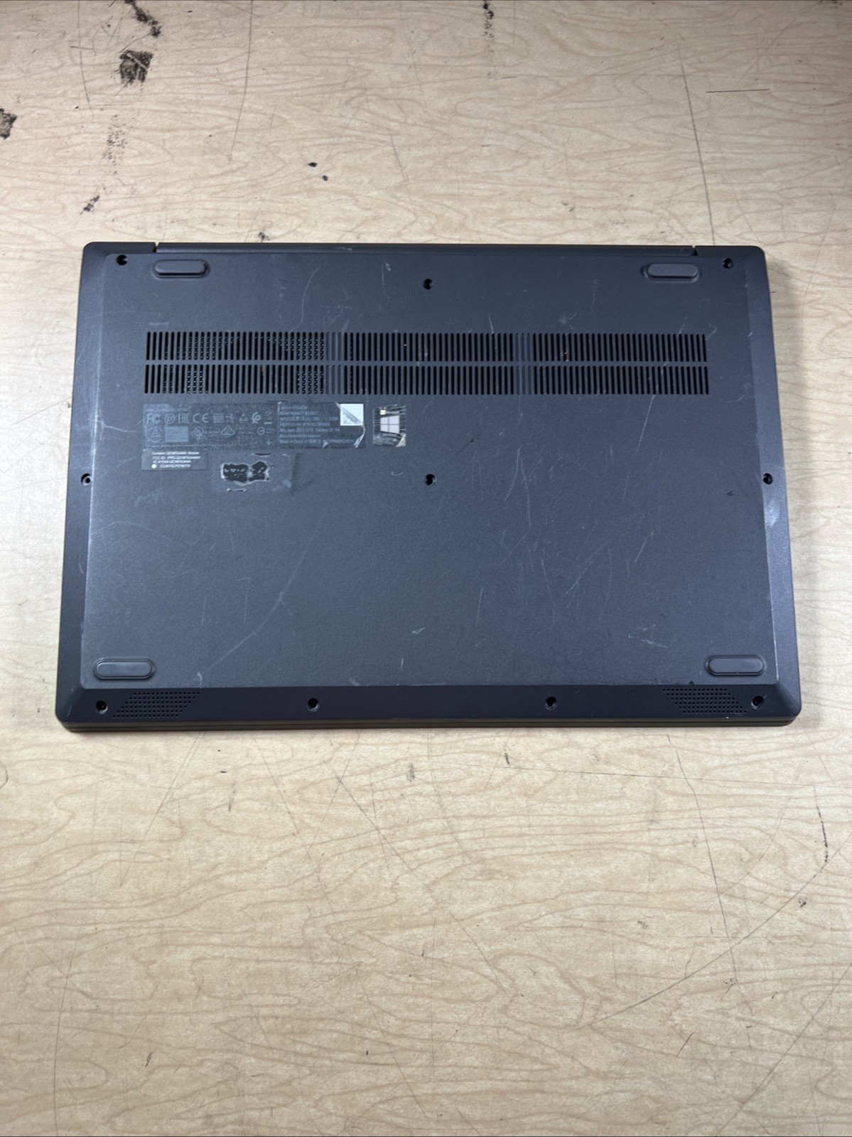 LENOVO V15-ADA AMD ATHLON GOLD 3150U 8GB RAM **NO HD/ NO CADDIE/ NO OS