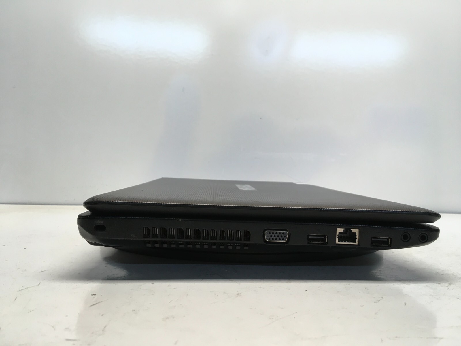 Toshiba Satellite C655D-S5302 AMD E-300 1.3GHz 6 GB NO HDD