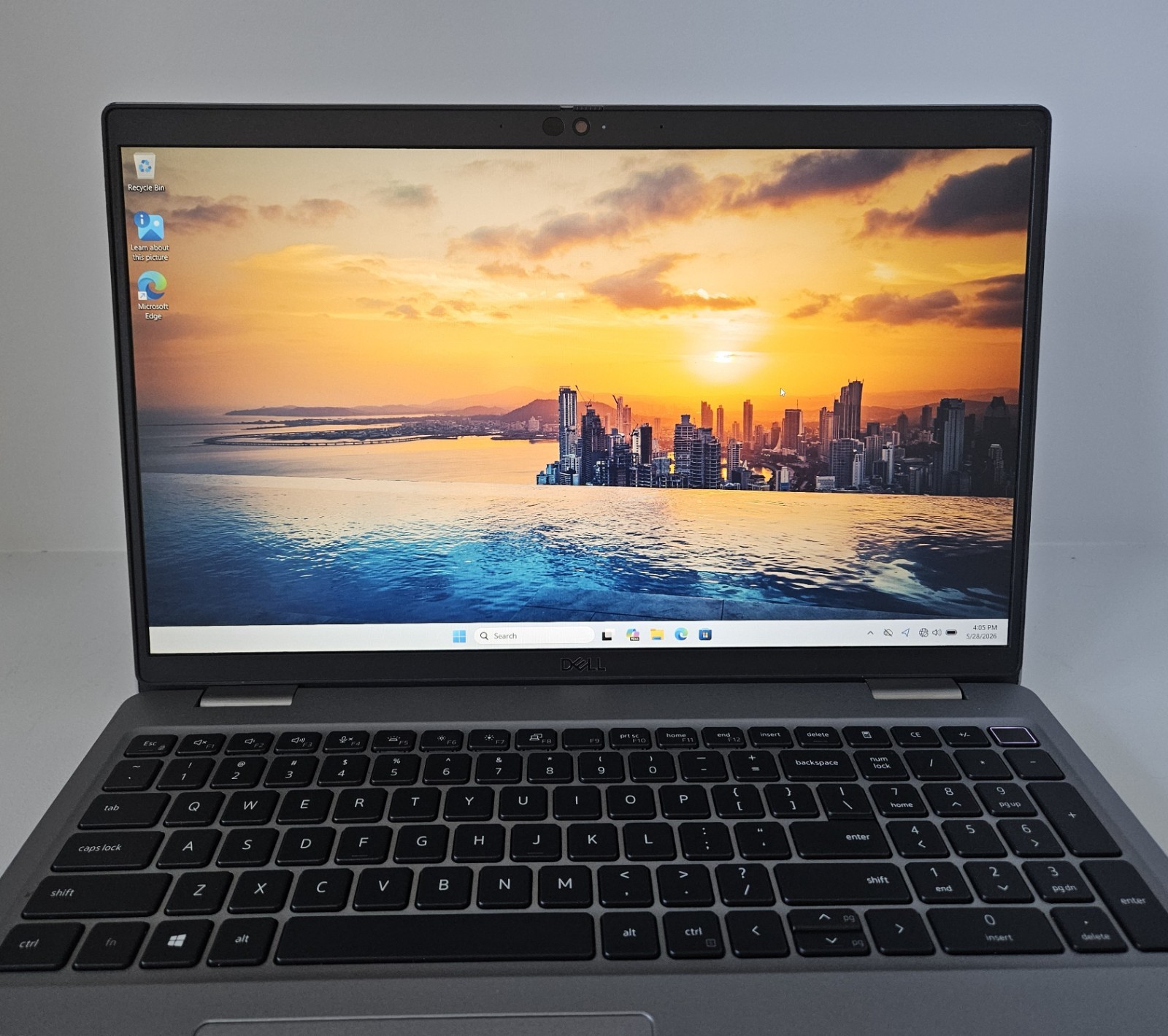 Dell Precision 3560 Core i7-1165G7 2.8GHz 256GB NVMe 16GB 15.6 Win 11 Pro Webcam