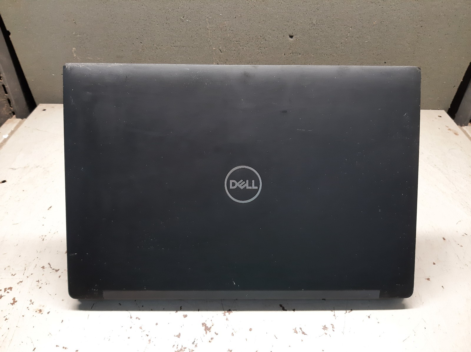 Dell Latitude 7490 14″ i7-8650u 8GB RAM No SSD No OS