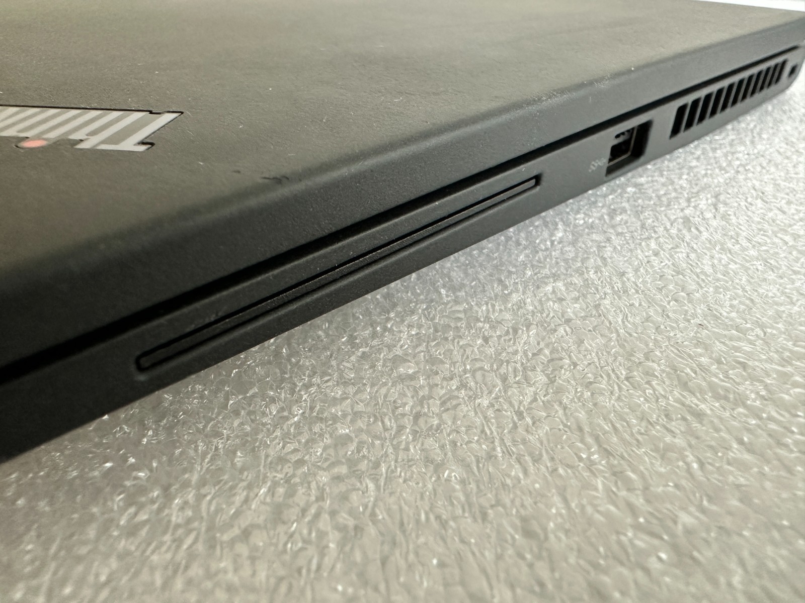 Lenovo ThinkPad Gen 3 512GB SSD 16GB AMD Ryzen 7 Pro 6850U 2.7 Radeon Graphics