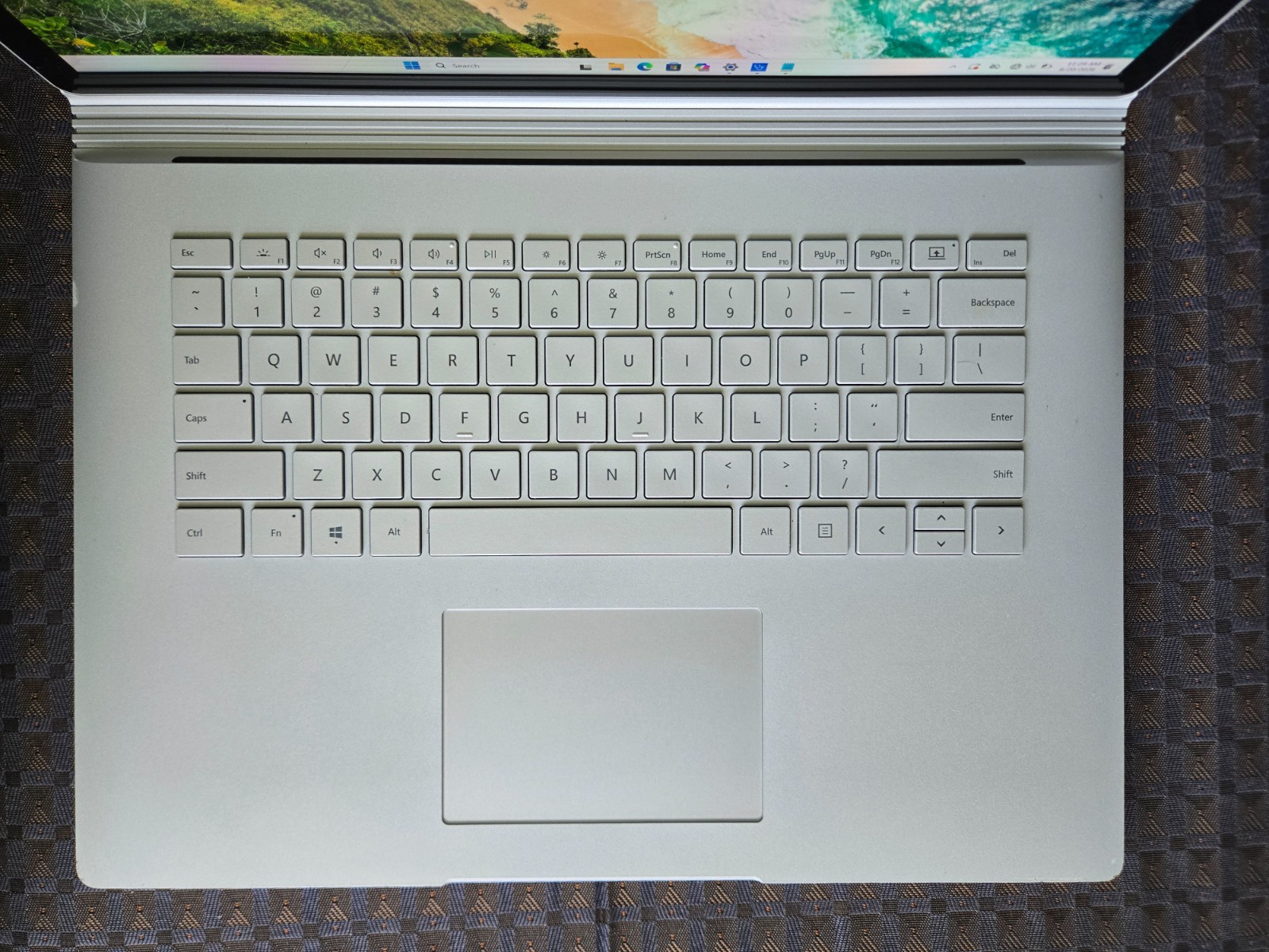 Microsoft Surface Book 3 15″ (256GB SSD, Intel i7-1065G7 GTX 1660 Ti 16GB RAM)