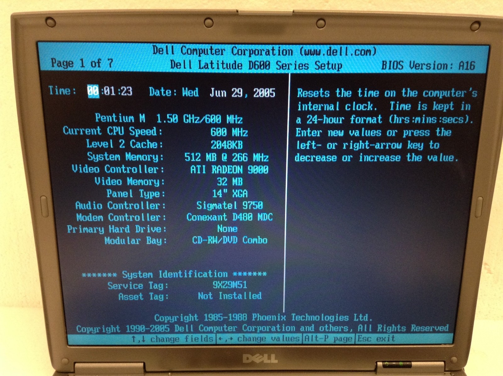 Dell Latitude D600 14″ Pentium M 1.5GHz Laptop w/512MB, DVD/CDRW, NO HDD, WORKS