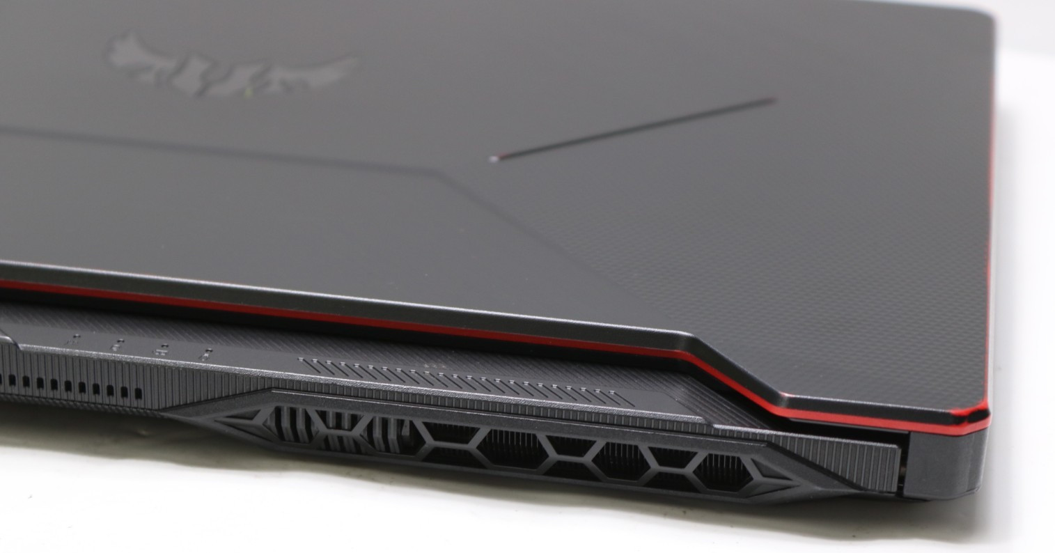 Asus TUF F15 FX506LI 15.6″ i5-10300H 2.5GHz 8GB RAM 1TB SSD GeForce GTX 1650