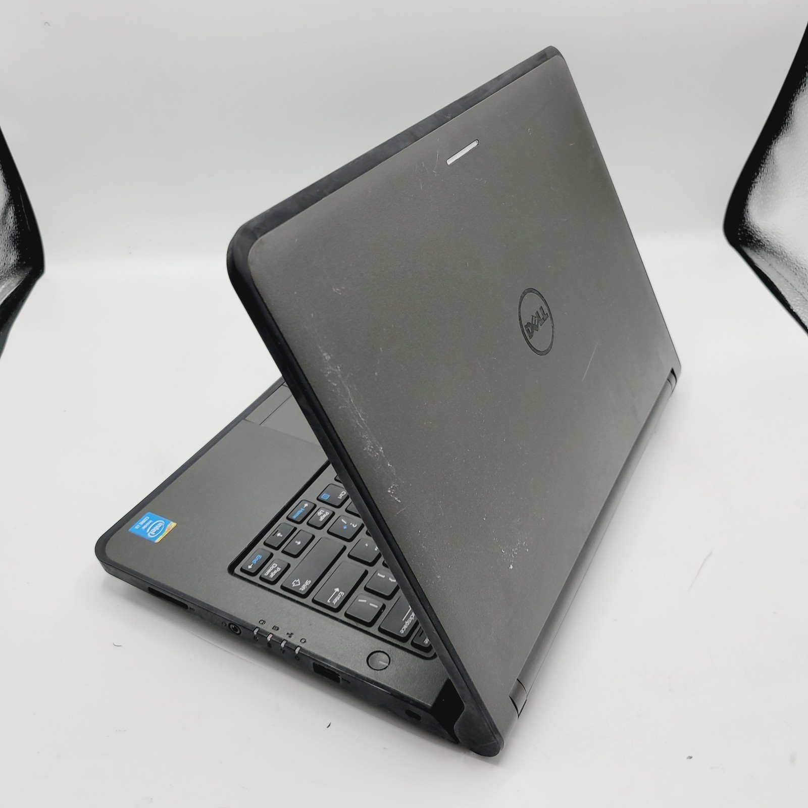 Dell Latitude 3340 Core i3 4005U 1.7GHz 4GB RAM No HDD 13″ – ***Boot to Bios