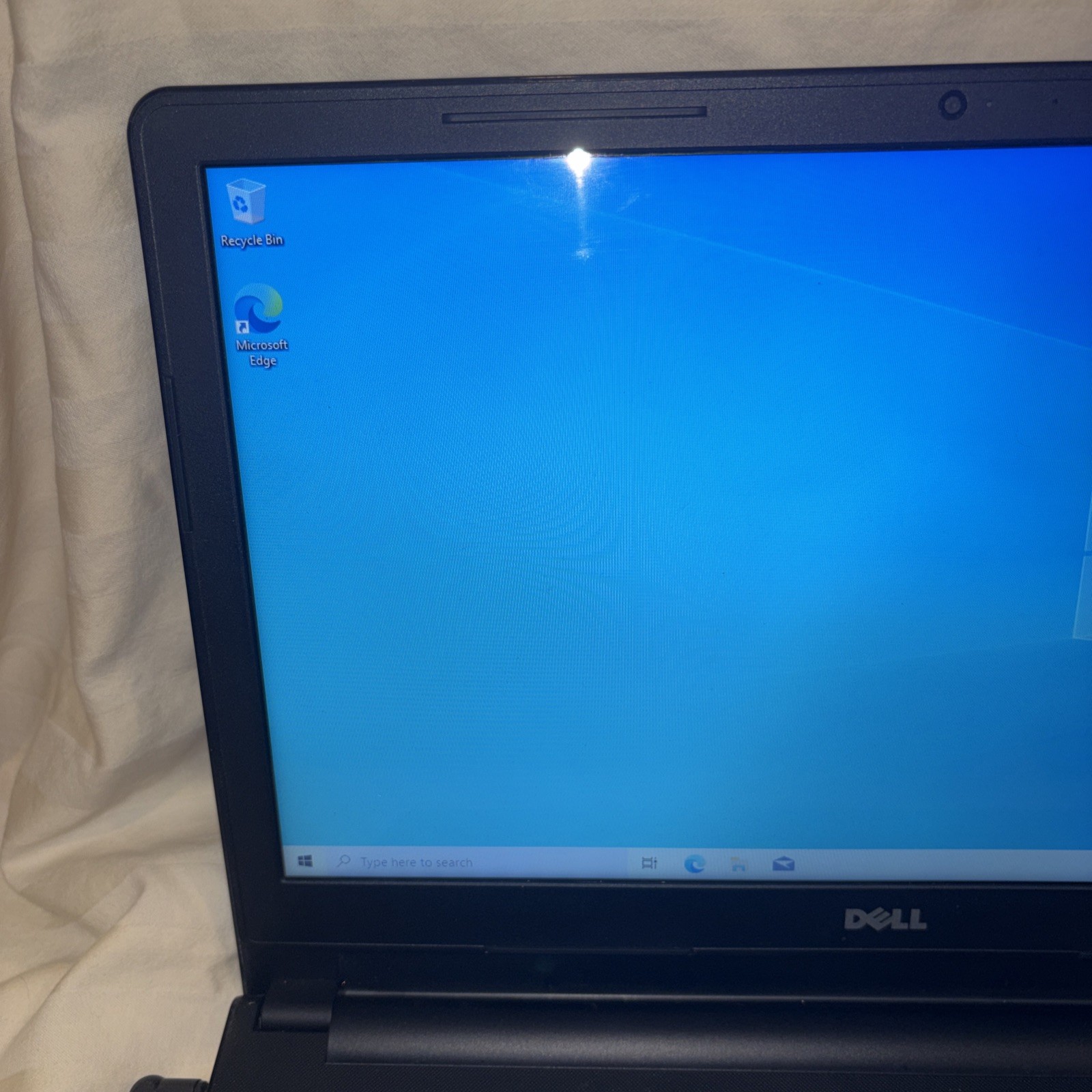 Dell Inspiron 15 3567 15.6in i3-6006U 2.0GHz, 4 GB, 1 TB HDD, Win 10 Home