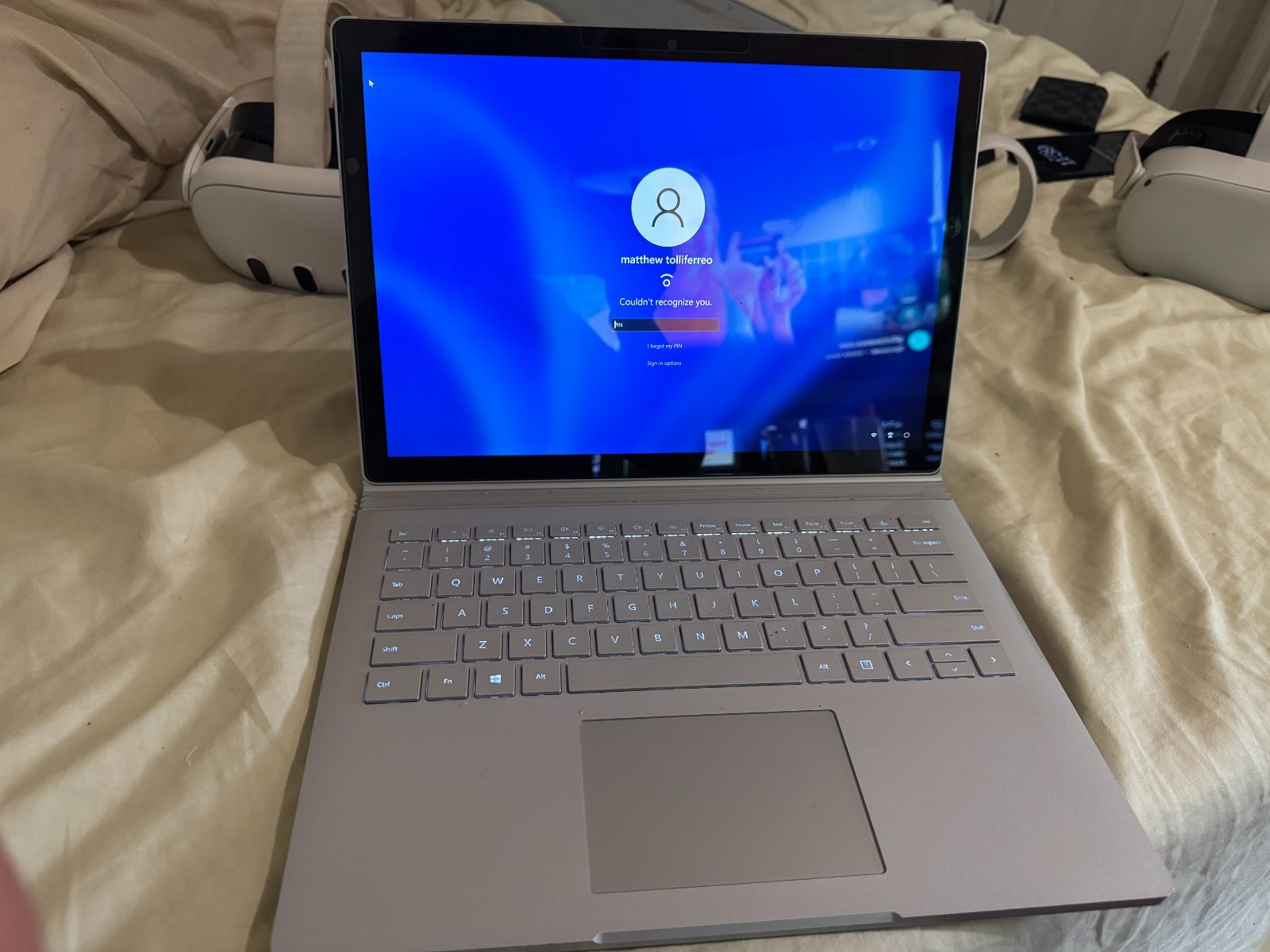 Microsoft Surface Book 2 13.5″ Touchscreen (1 tb, SSD, Intel Core i7, 16gb