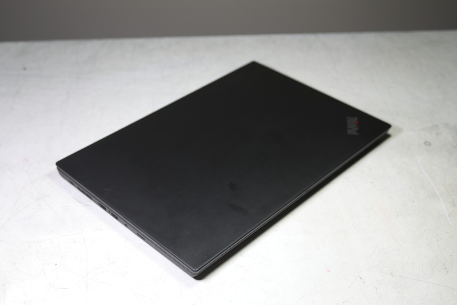 Lenovo ThinkPad T490 Intel Core i5-8265U CPU 1.60GHz-8GB RAM-256GB NVMe-NO OS