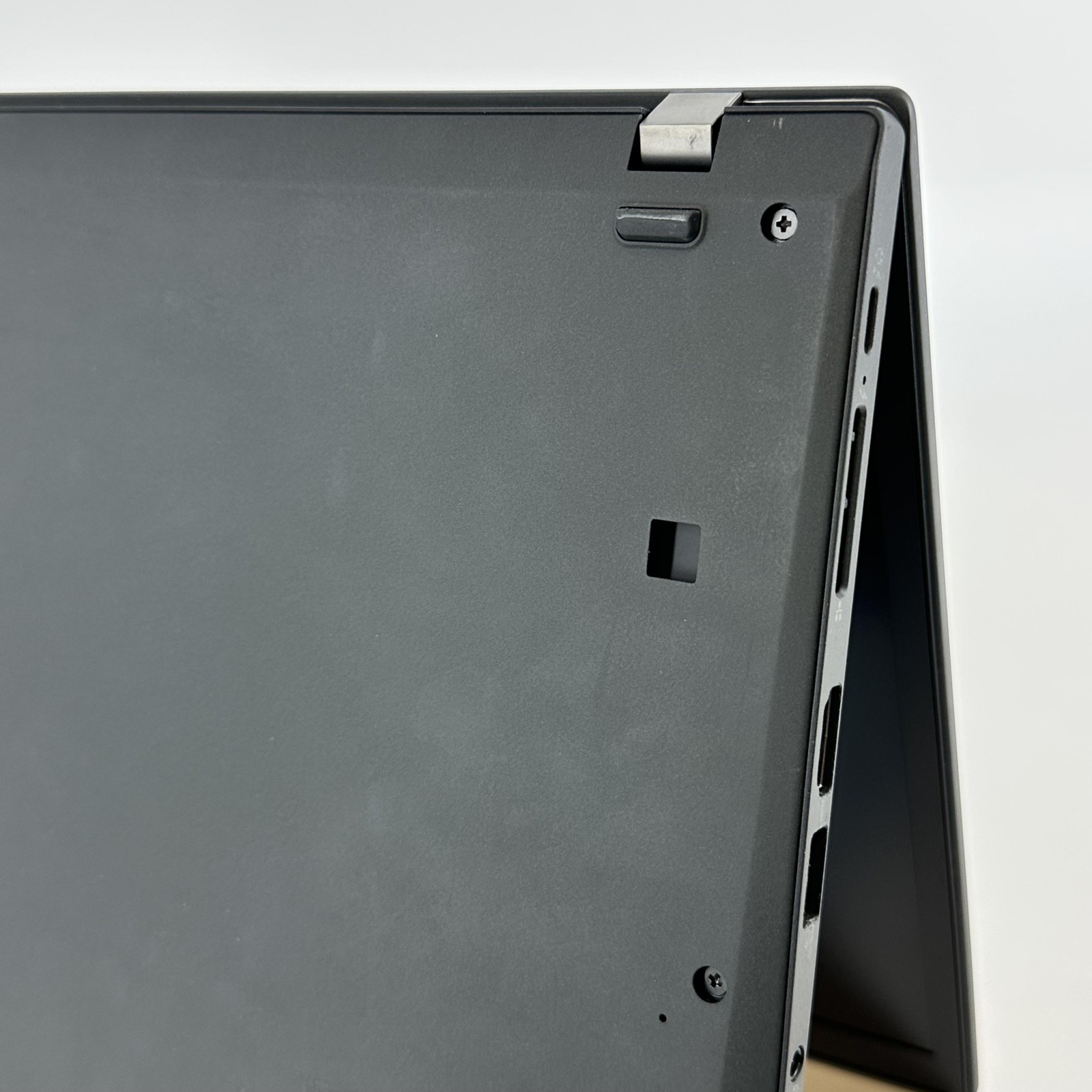 Lenovo ThinkPad T14s Gen 2 Black FHD i7-1165G7 2.80GHz 16GB 512GB SSD Very Good