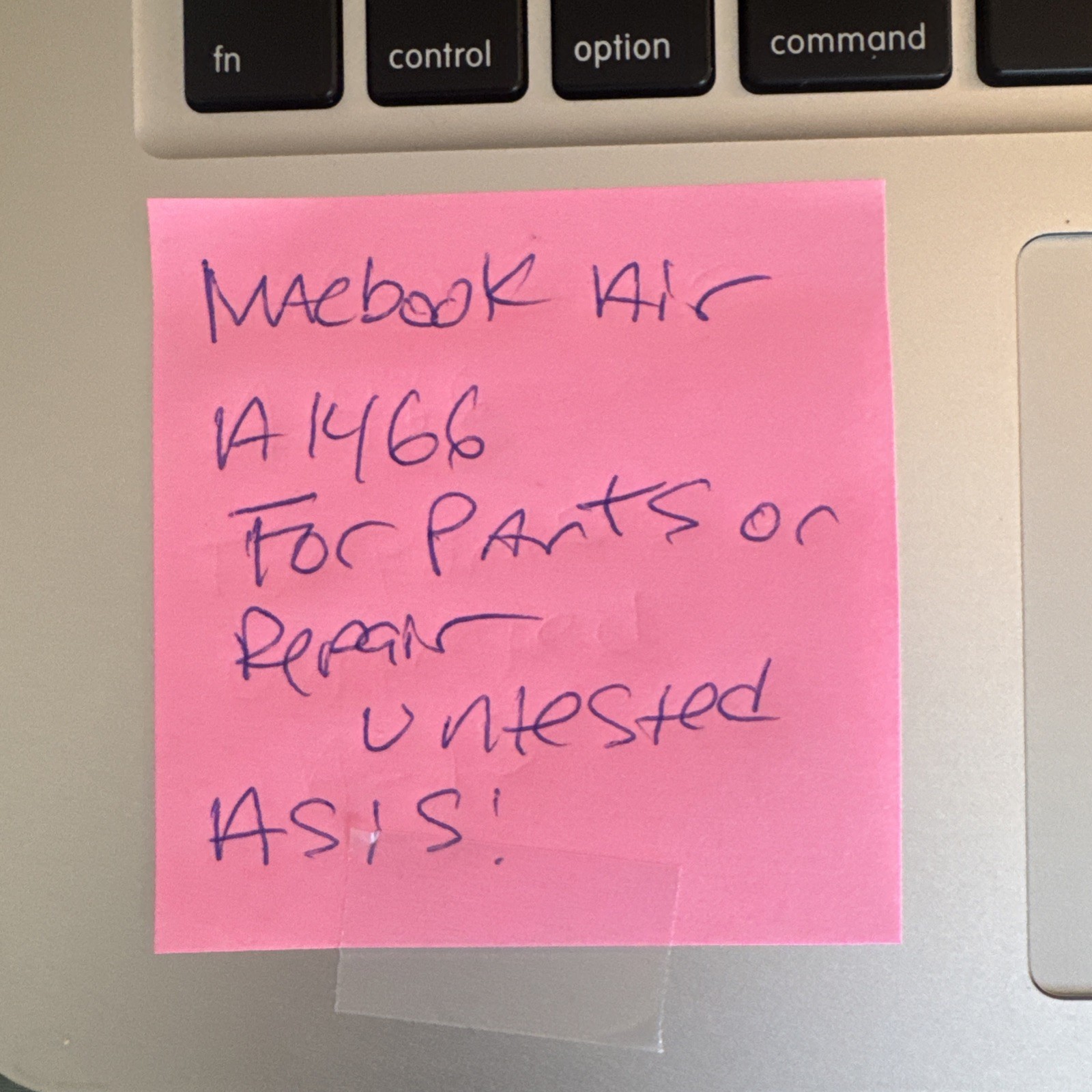 Lot of (8) Apple MacBooks: 2- PRO’s 1425, 2-AIR, A1466, 2-AIR, A1465/2-AIR,A1370