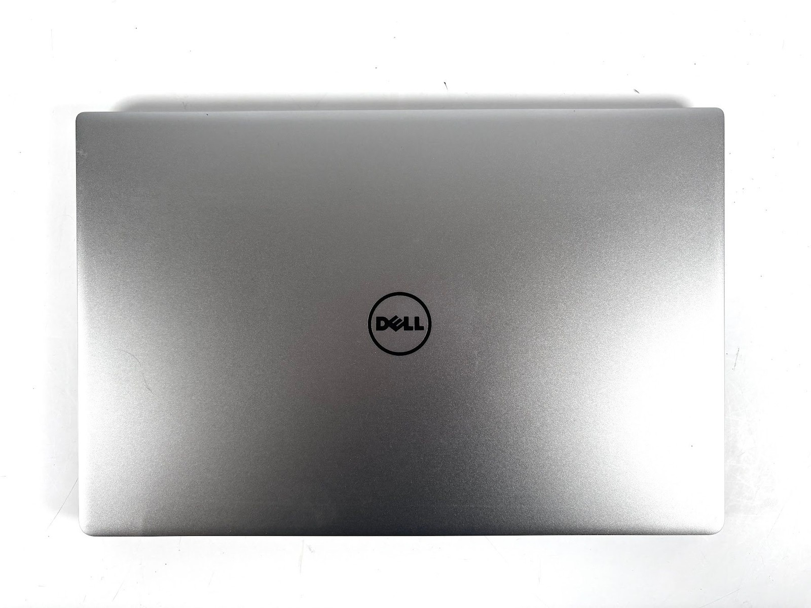 Dell XPS 13 9360 – 13.3″ FHD, 2.40GHz i7, 8GB RAM, 256GB SSD, Windows 11