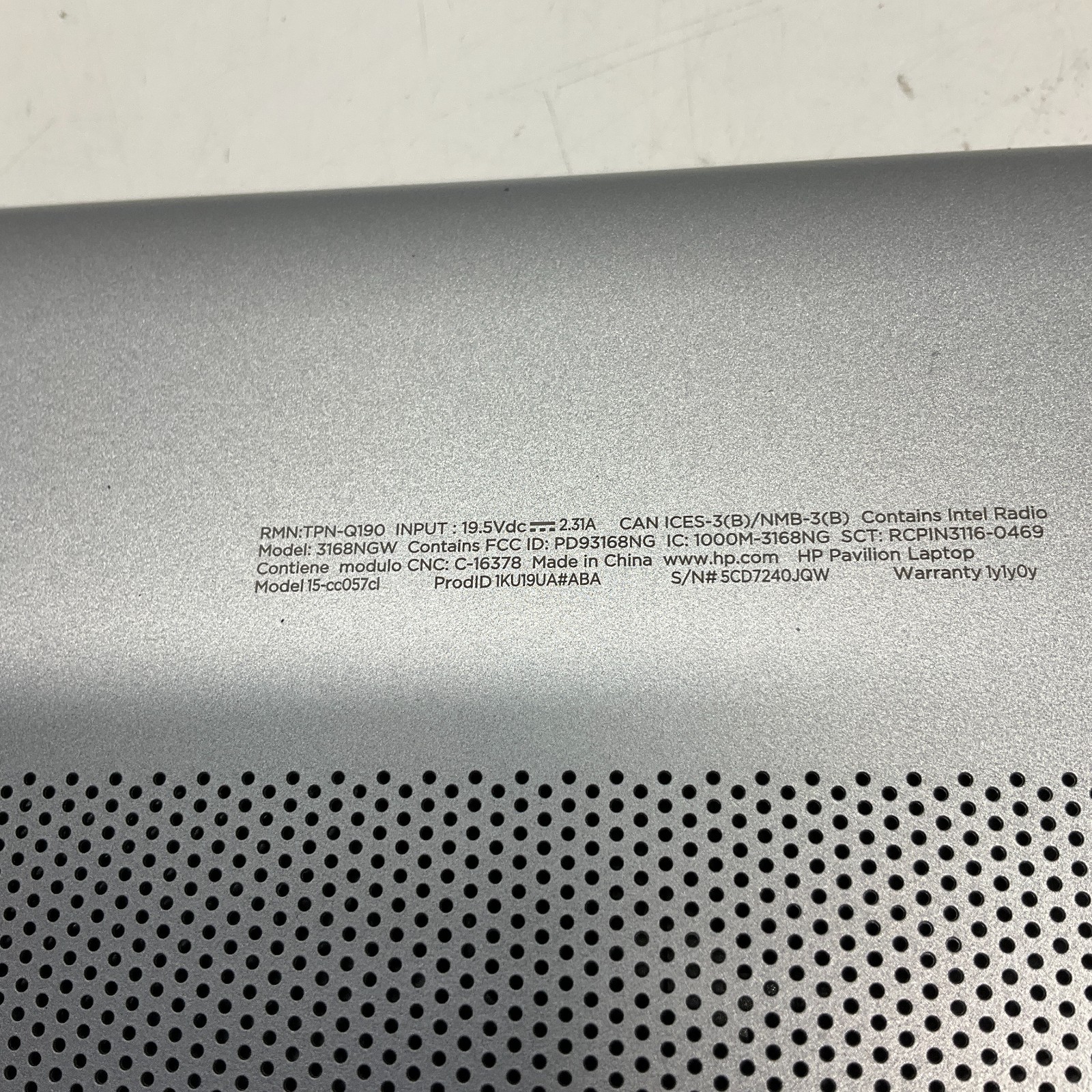 HP Pavilion 15-cc057cl Intel i5-7200U 8GB RAM 1TB HDD Windows 10 Pro Laptop