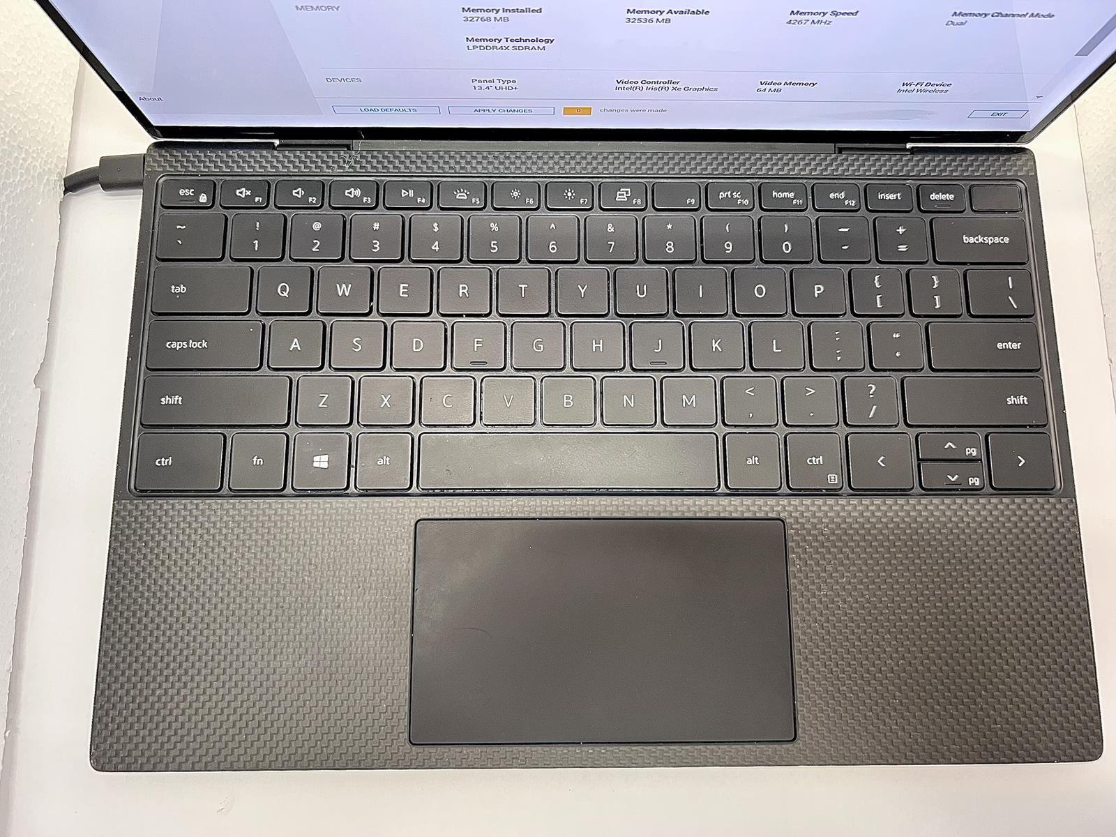 Dell XPS 13 9310, Intel Core i7-1185G7 @ 3.00GHz CPU, 32GB RAM, 512GB NVMe 4512