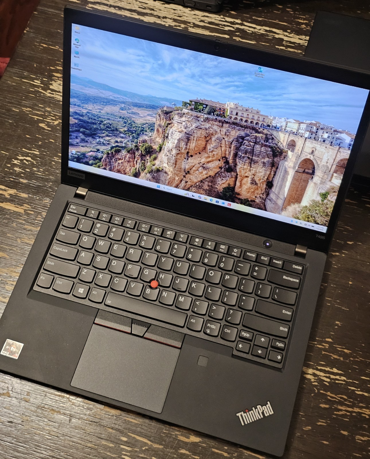 ThinkPad T495 Ryzen 7 Pro/ Radeon Vega Graphics 24GB RAM 512GB SSD WIN 11/Webcam