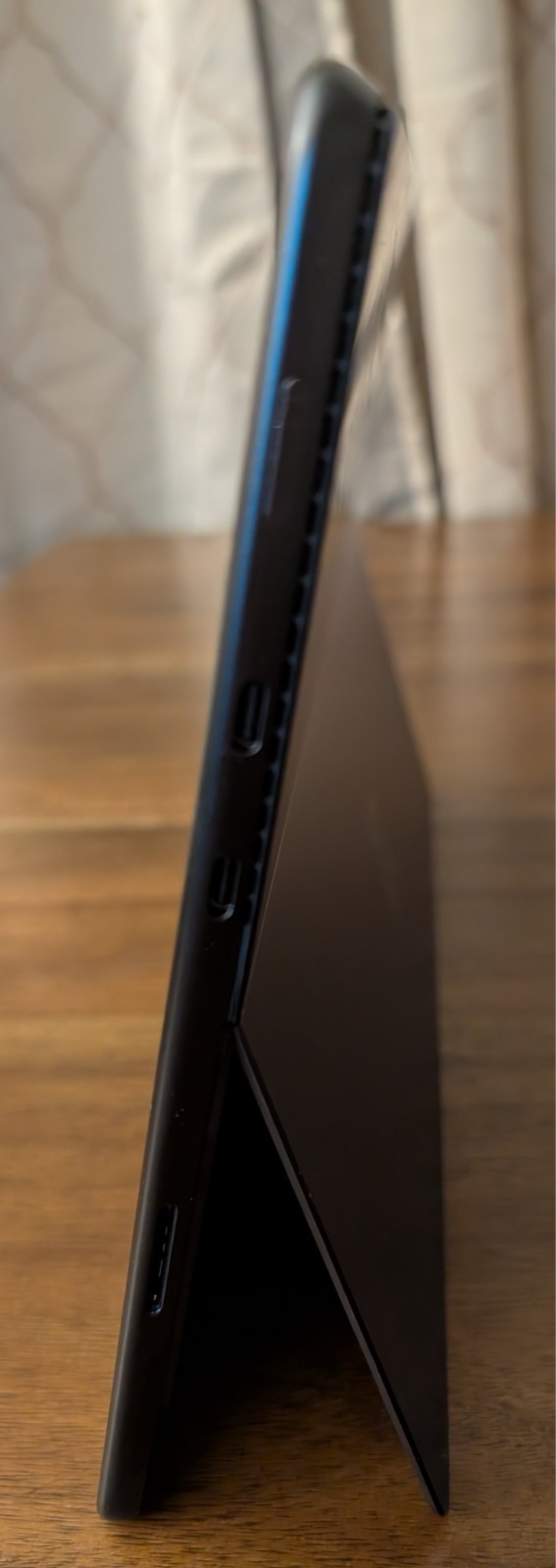 Black Surface Pro 8 256 SSD XE Graphics 8GB RAM 11th Gen Intel Core i5