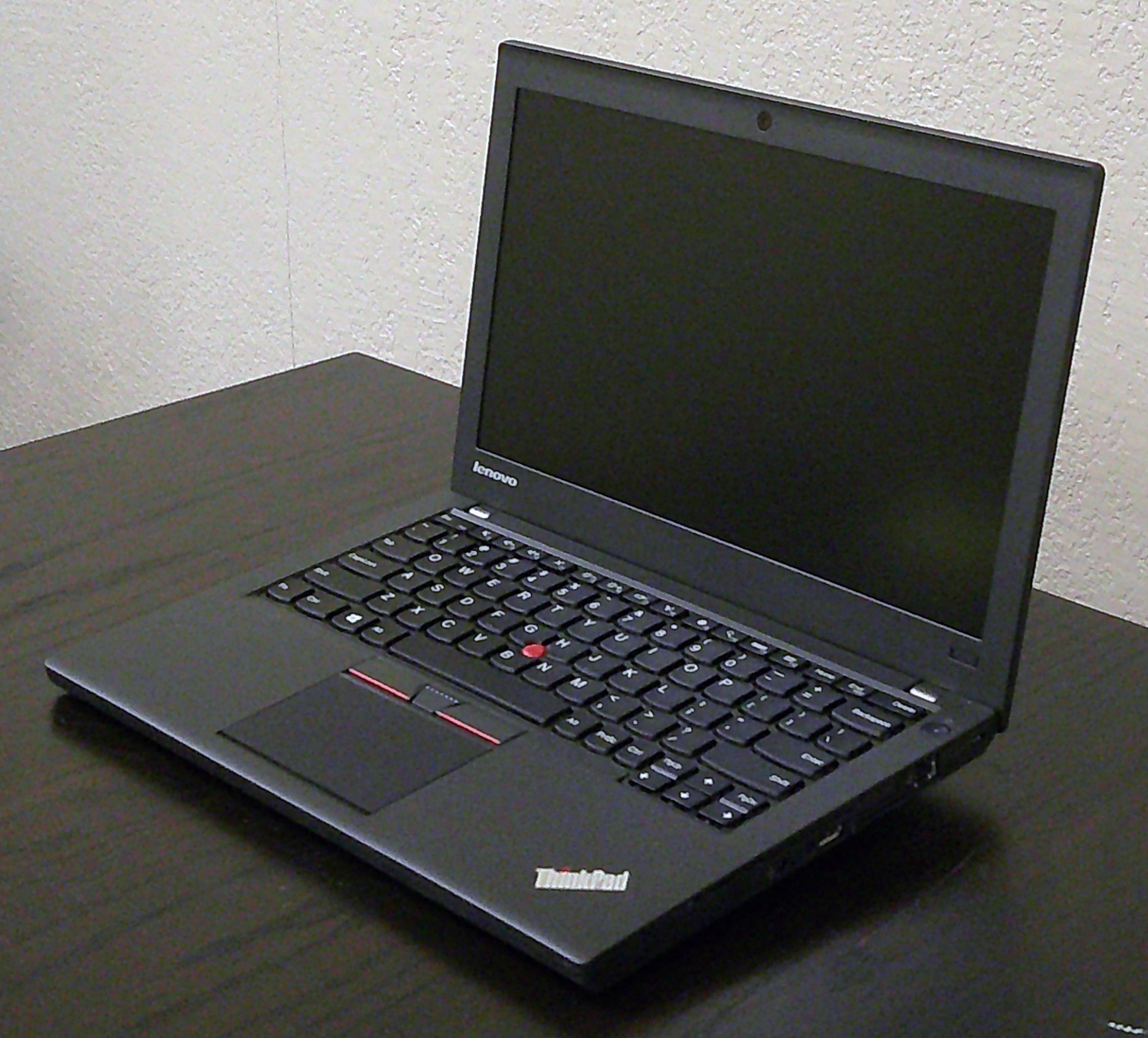 Lenovo ThinkPad X250 i5-5300U 8GB RAM 256GB SSD W10P 12.5” Webcam WiFi BT HD5500