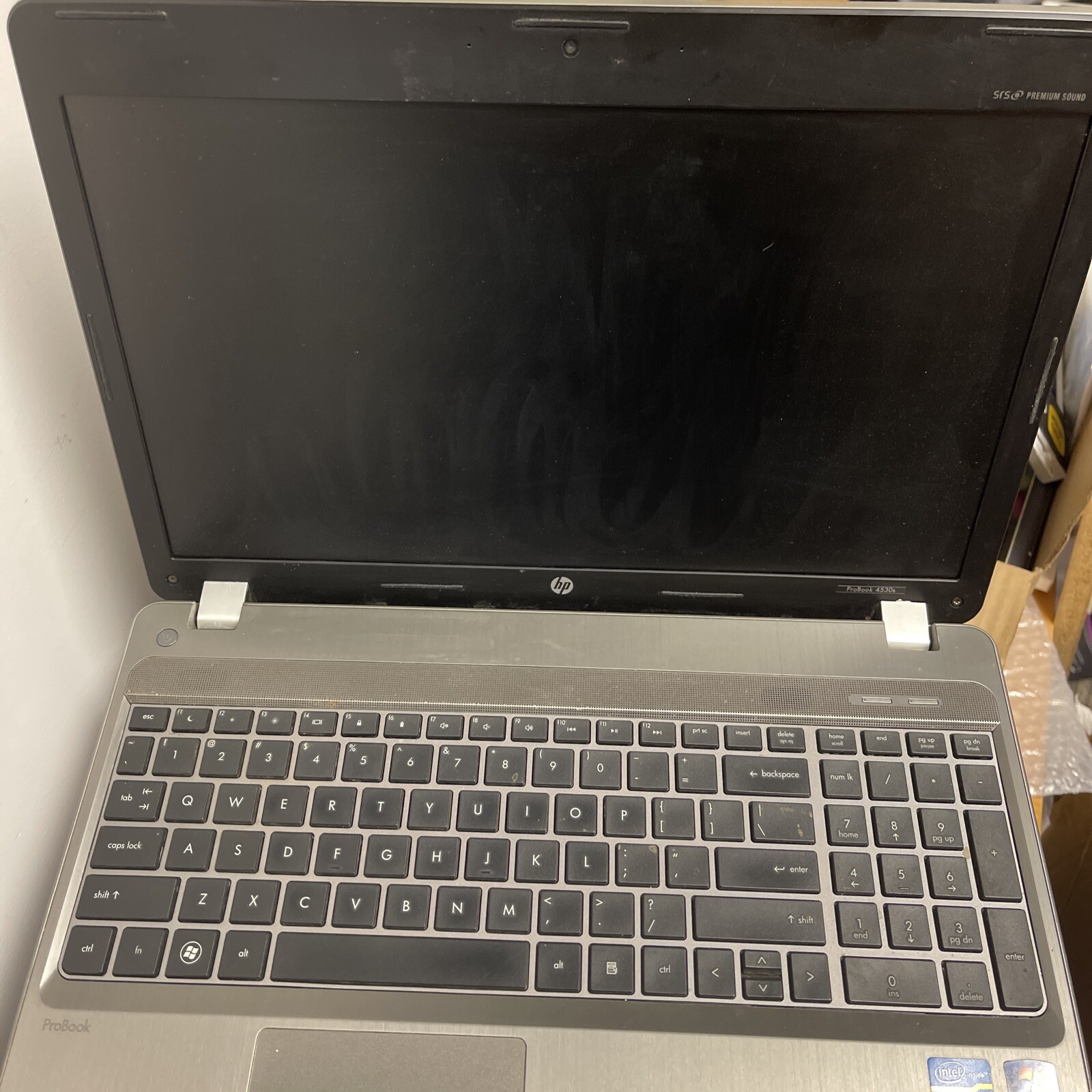 HP ProBook 4530s Core i3-2310M 2.1 GHz no RAM NO HDD 15.6″ for Parts no Battery