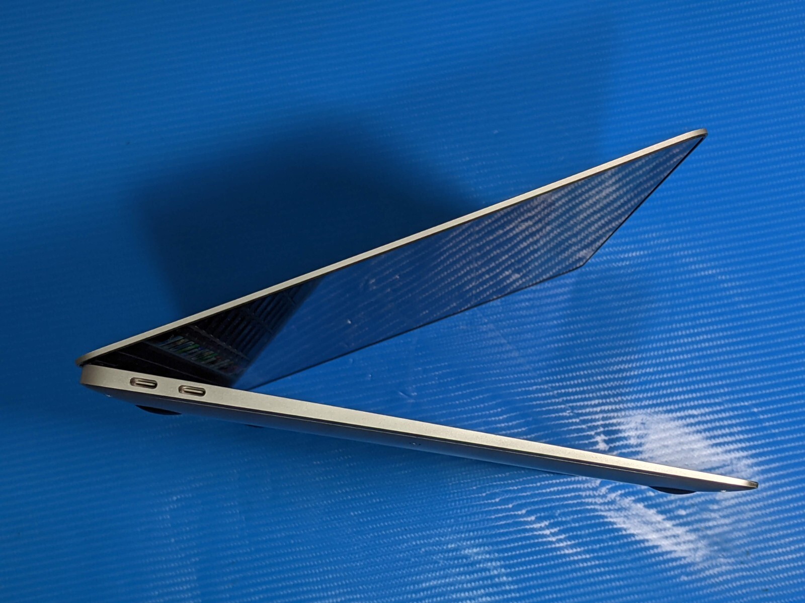 Apple MacBook Air 13″A2179 (2019) i5-8210Y 1.6Gh 8GB 256GB OS Monterey MVFH2LL/A