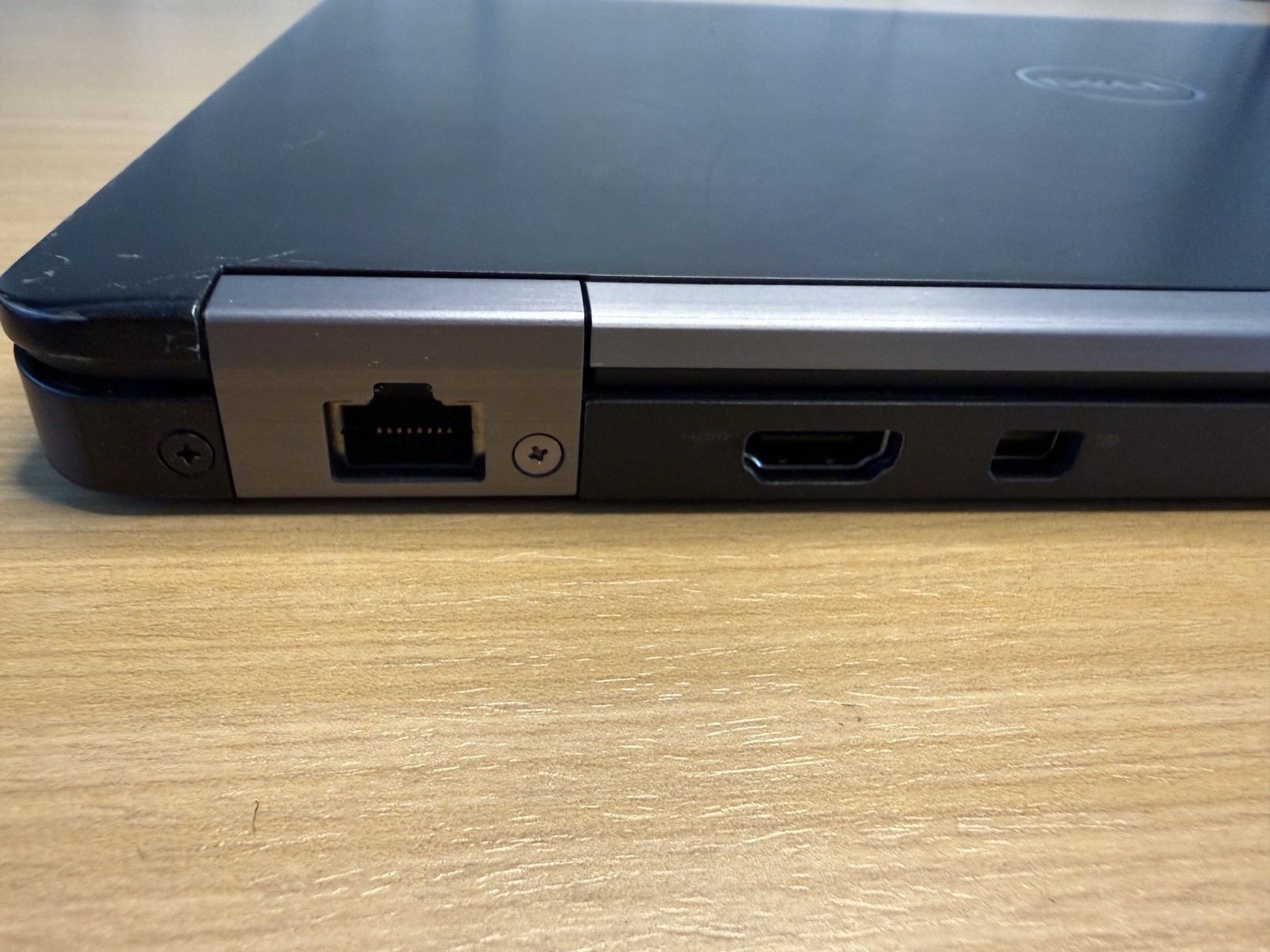 Dell Latitude E7470 14″ Intel Core i7-6600U 2.60GHz 16GB RAM 256GB SSD