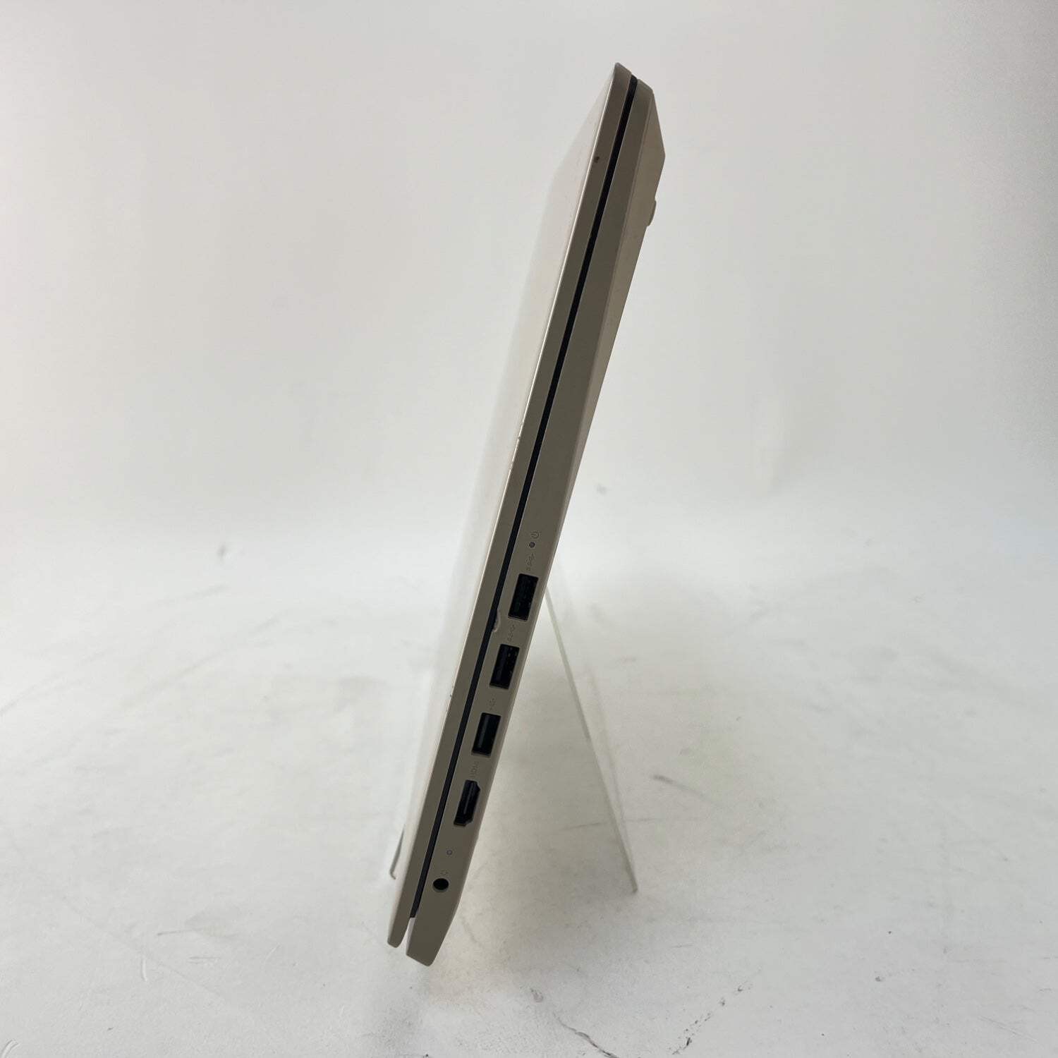 Lenovo IdeaPad 3 I5IIL05 15.6″ i3-1005G1 1.2GHz 4GB RAM 128GB SSD