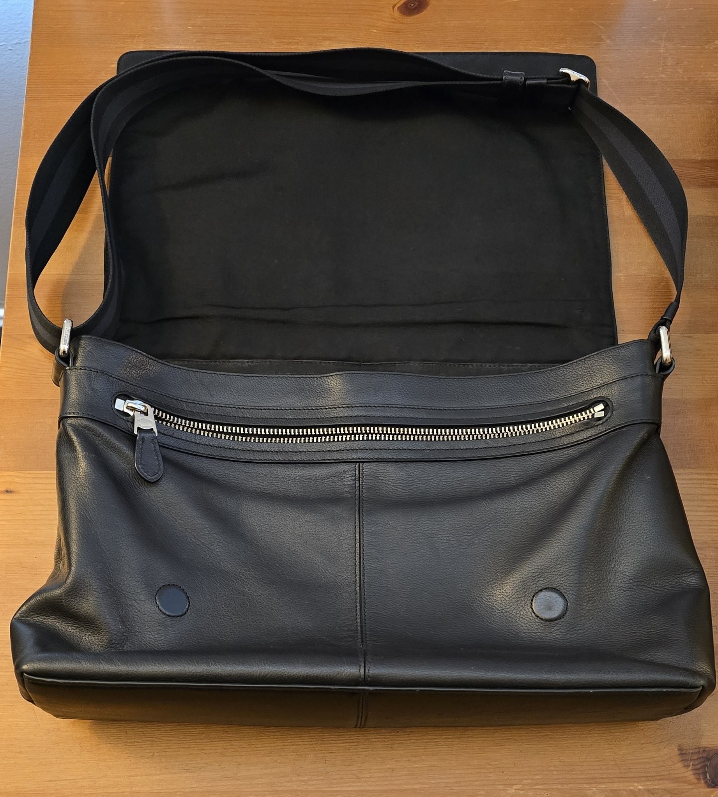 Dell XPS 13 Plus 9320 i7-1360P, 32GB RAM, 1TB SSD, 3.5K OLED Touch & COACH BAG!