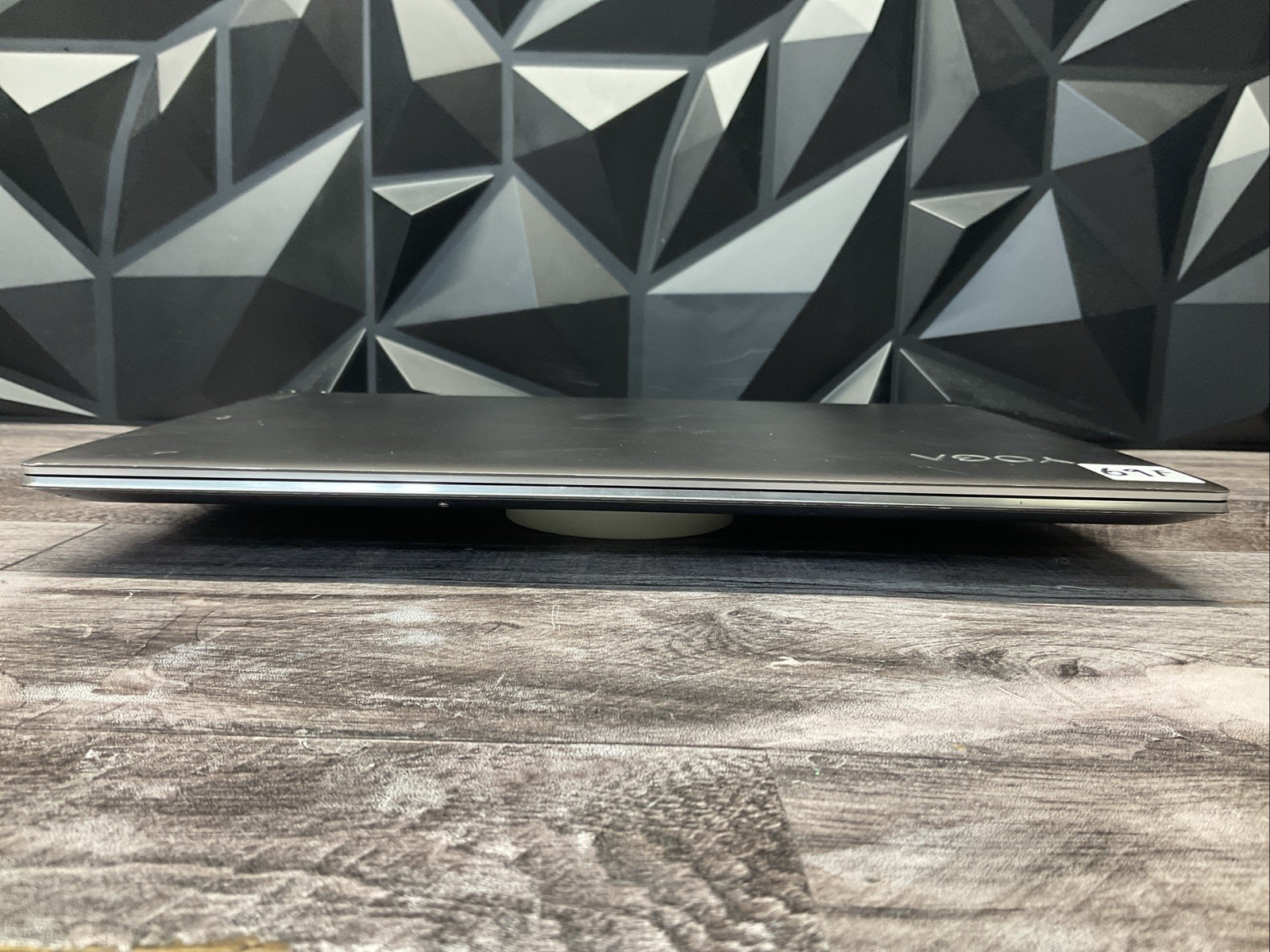 Lenovo Yoga 910 / Touchscreen 2-in-1 / Windows 11 Pro Laptop Tablet / 69F