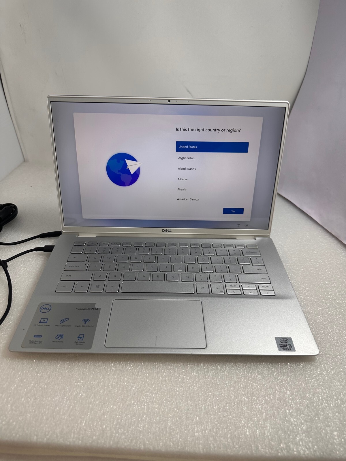 Dell Inspiron 7490 14″ FHD Intel Corei5-10210U 8GB RAM256gb PCIe Windows 11