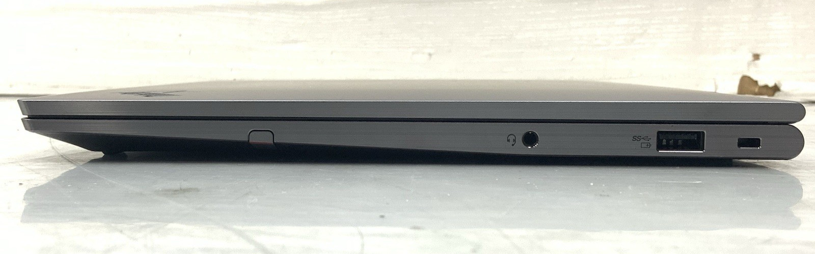 Lenovo ThinkPad X1 Yoga Gen 8 Touchscreen | Intel i7-1365U 1TB NVMe 32GB DDR5