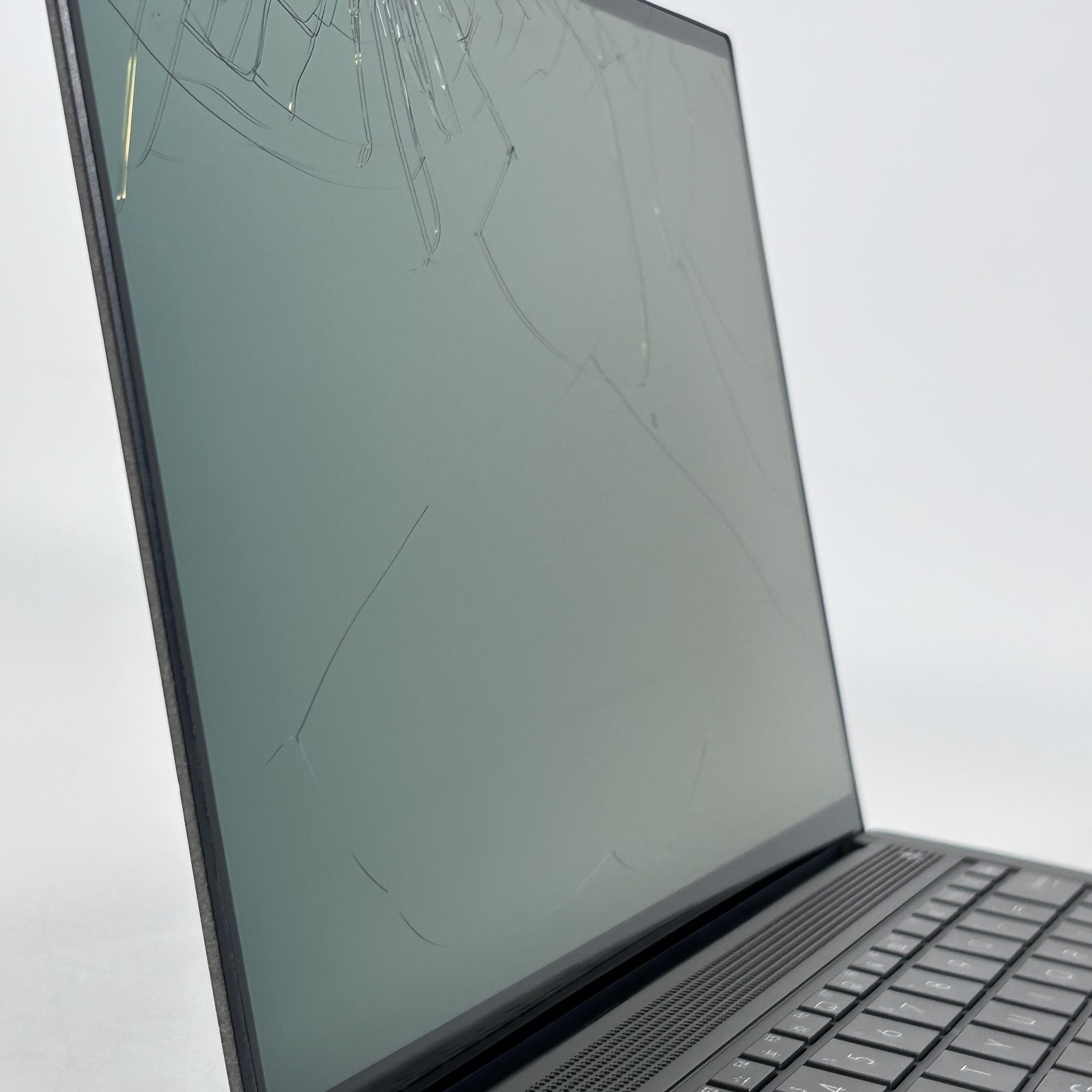 Asus Zenbook S 14 QHD+ TOUCH 2.2 GHz Ultra 7 258V 32GB 1TB SSD CRACKED SCREEN
