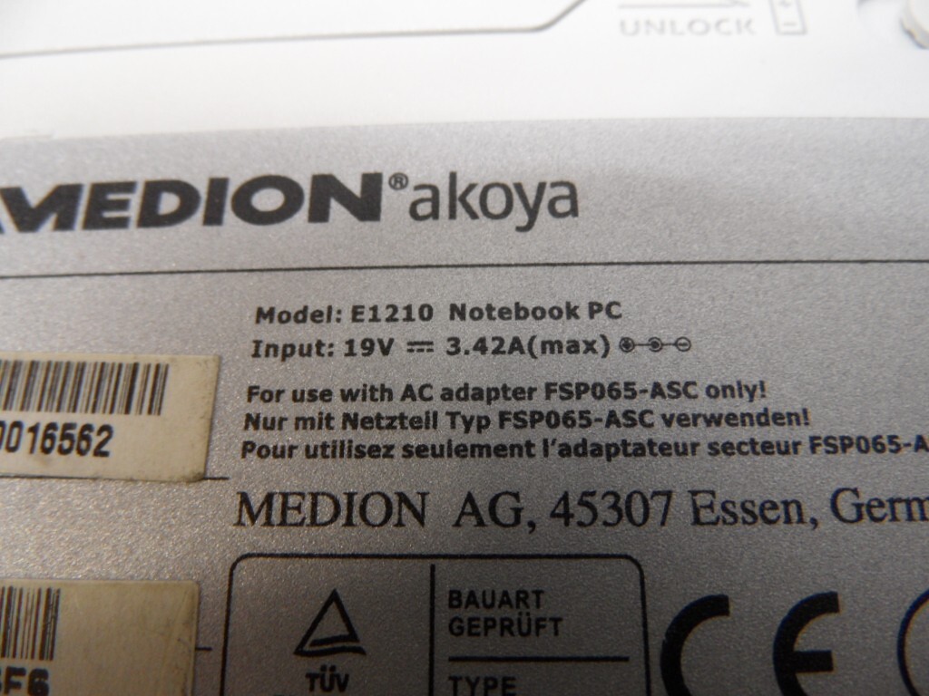 Medion MD96822 Laptop For Parts Posted Bios Wiped Hard Drive Missing Key