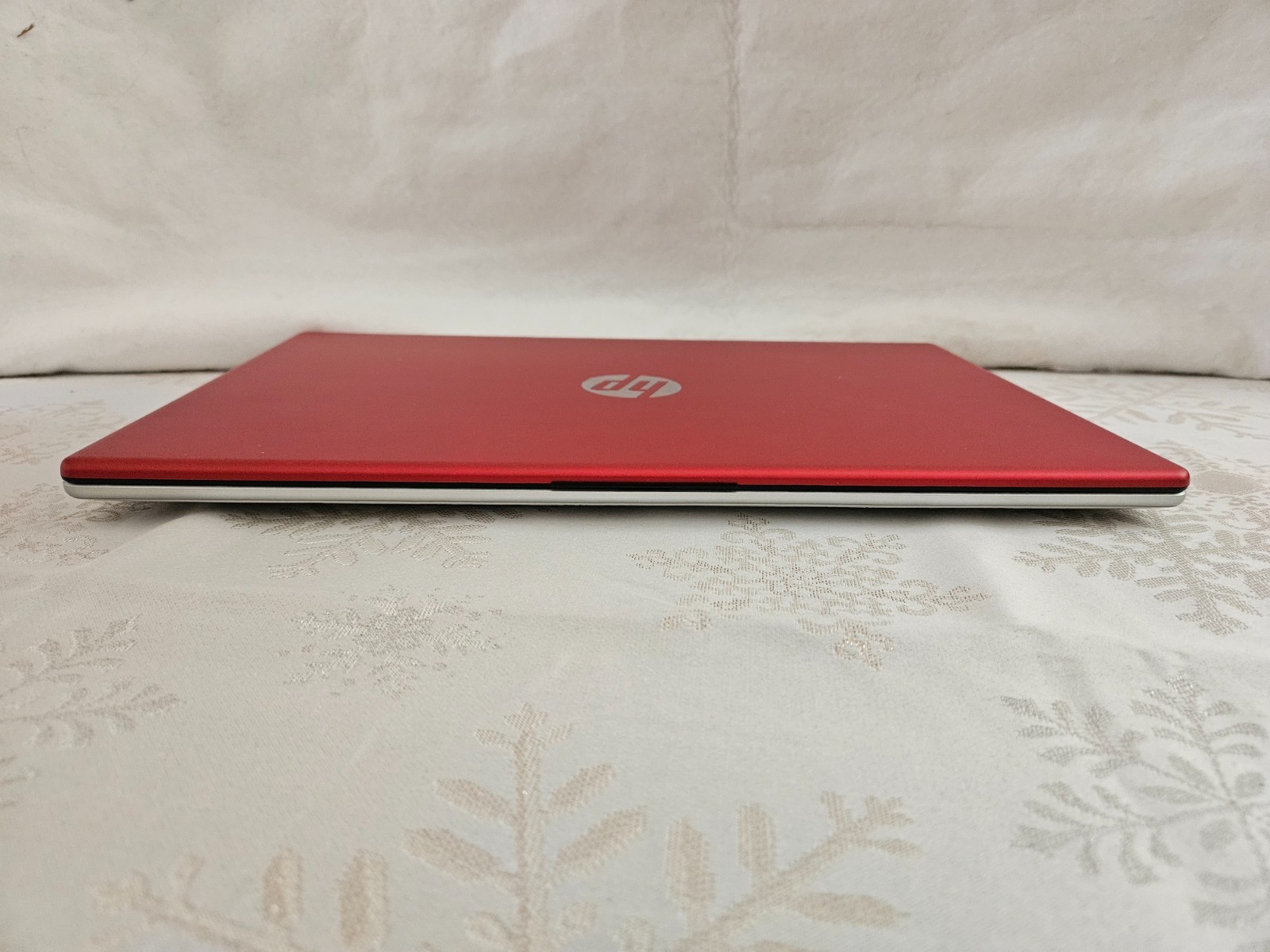 HP 15-fd0083wm (128GB SSD, Intel Pentium N200, 16GB) Laptop – Red