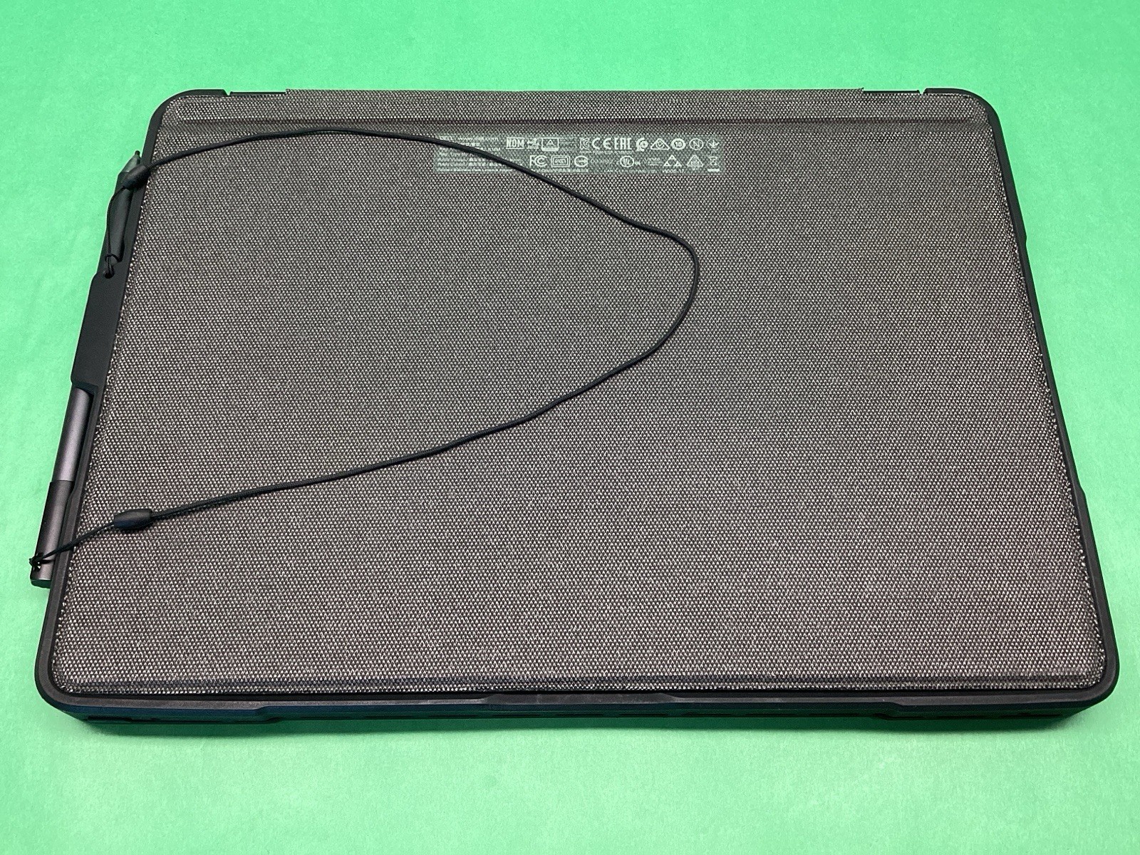 Dell Latitude 5285 2 in 1 Laptop i5-7300U 256GB 8GB & Case & Pen – UNTESTED