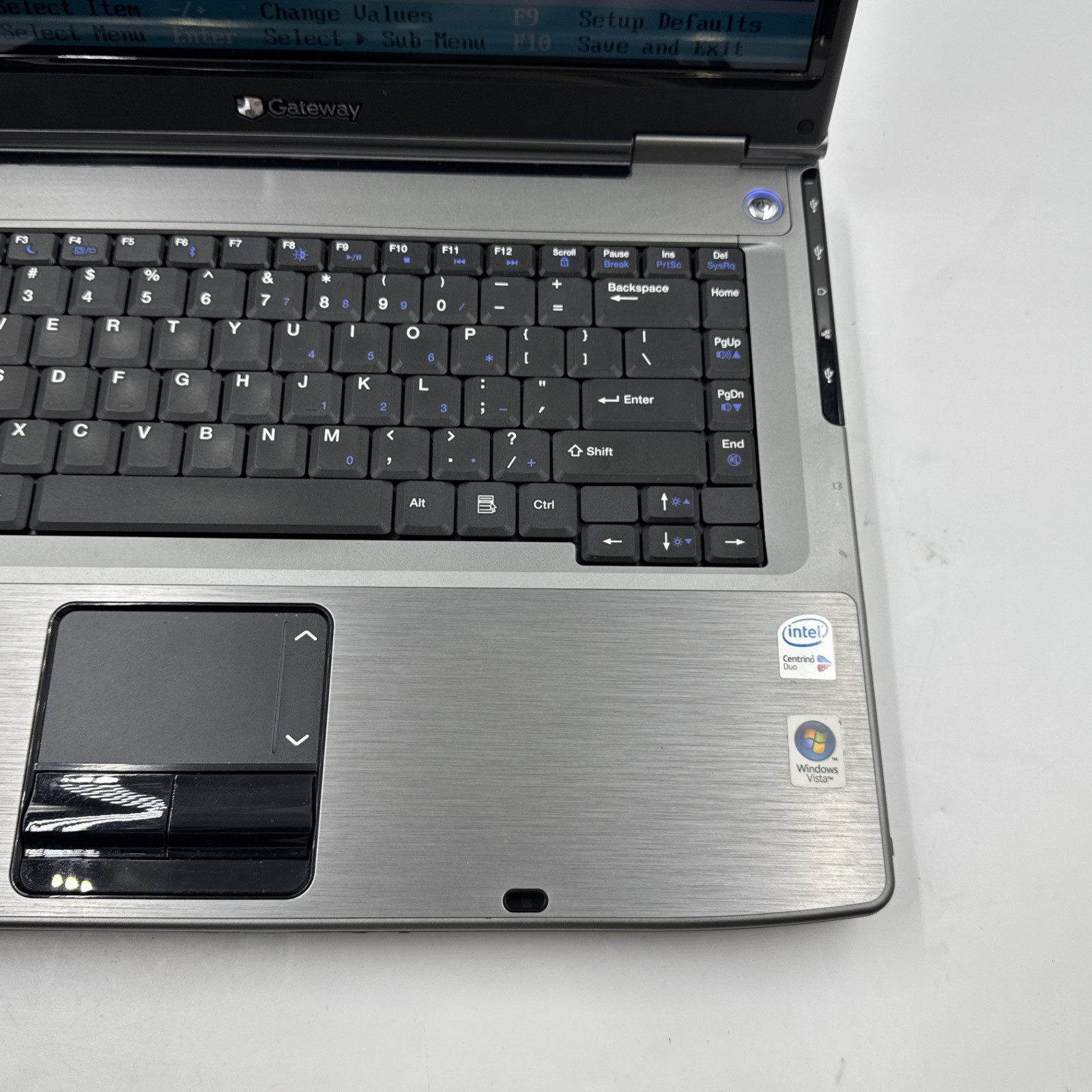 Gateway MA7 Laptop Core 2 Duo T2450 2.0GHz 4GB RAM NO HDD/OS/Caddy ( FOR PARTS)