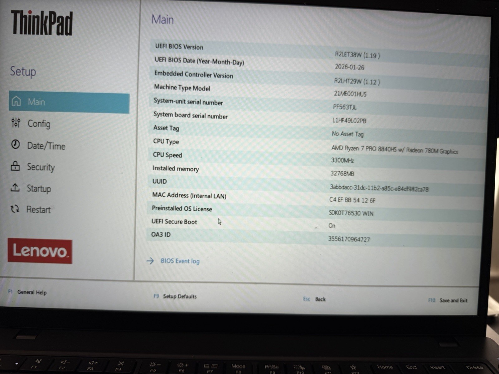Lenovo ThinkPad P14s Gen 5 AMD Ryzen 7 PRO 8840HS 32GB 1TB