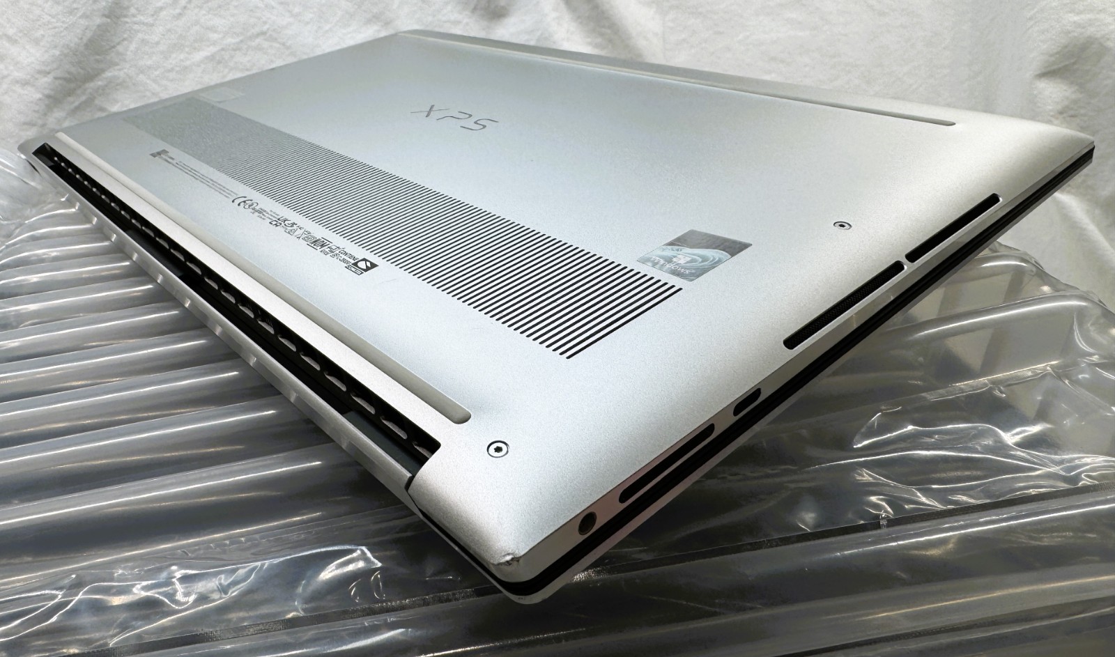 Dell XPS 15 9530 15.6″ OLED TOUCH ✔ I9-13900H ✔ 32GB ✔ 2TB NVMe ✔ RTX 4060 8GB