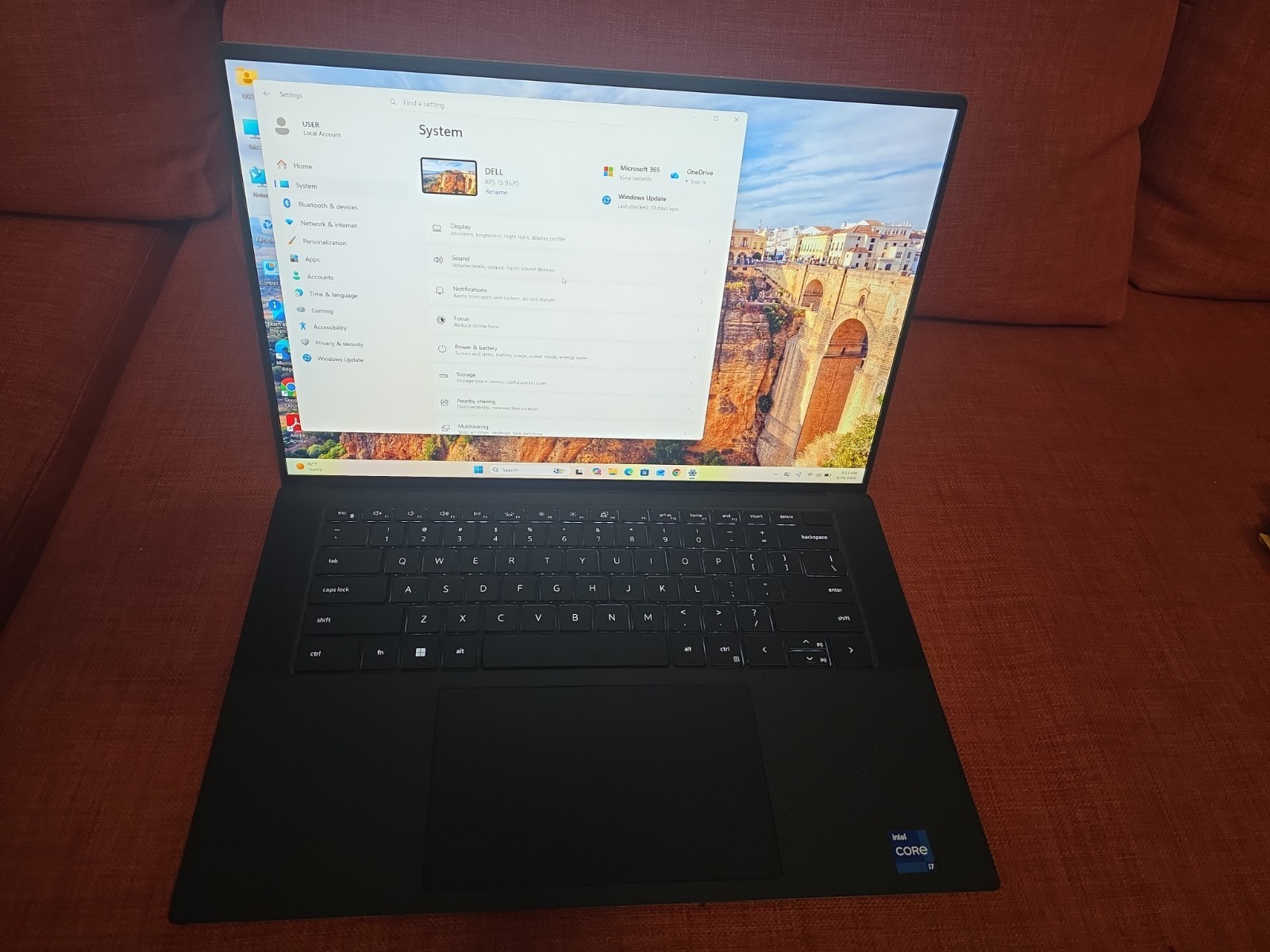 Dell XPS 15 9520 **READ Description**