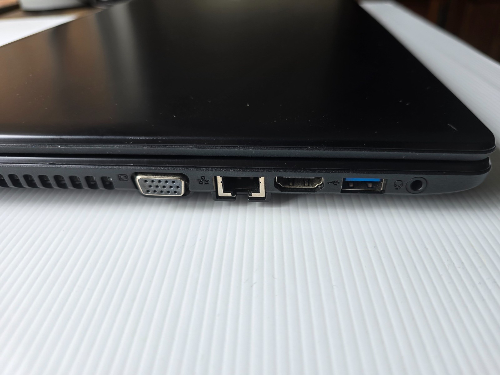 Acer Aspire E 15 – E5-571G-55F7 Laptop