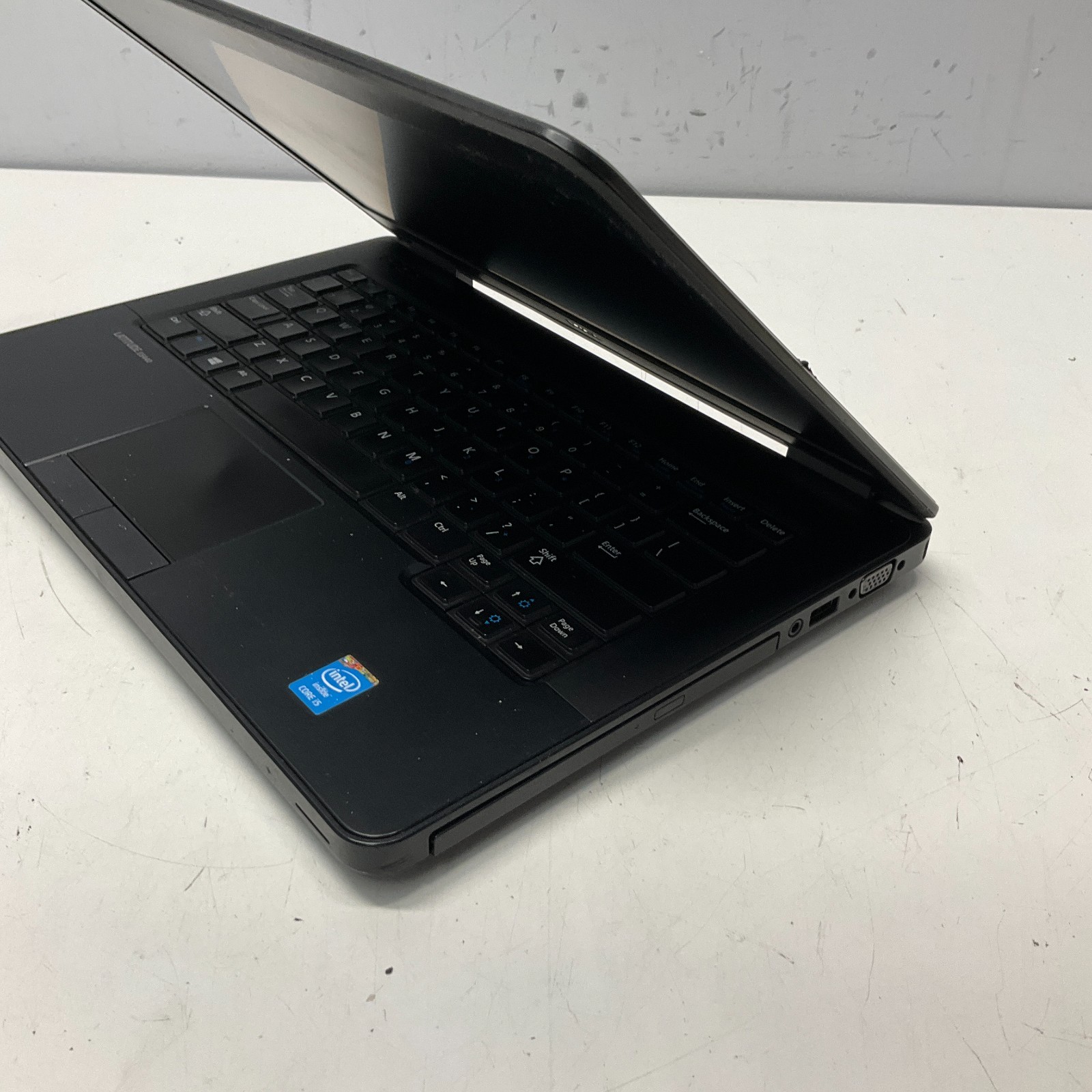 Dell Latitude E5440 Laptop Intel Core i5-4300U @ 1.90 GHz 4GB 128GB SSD NO BATT