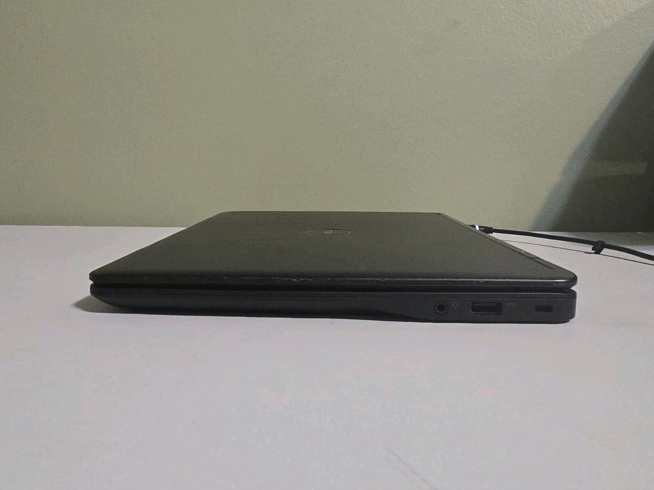 Dell E7450 14″ Laptop 16GB RAM Intel core i5-5300U CPU 2.30 GHz w/ power cord