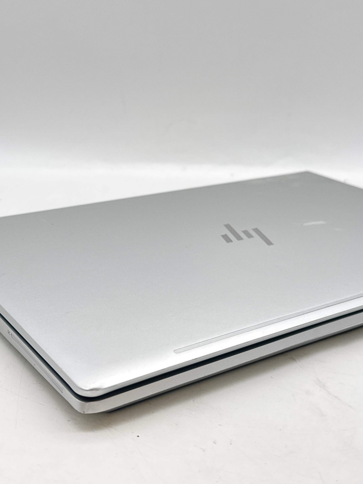 HP EliteBook 640 G10 14.0″ FHD Touch Core i5-1335U 1.30GHz 256GB SSD 8GB RAM #2