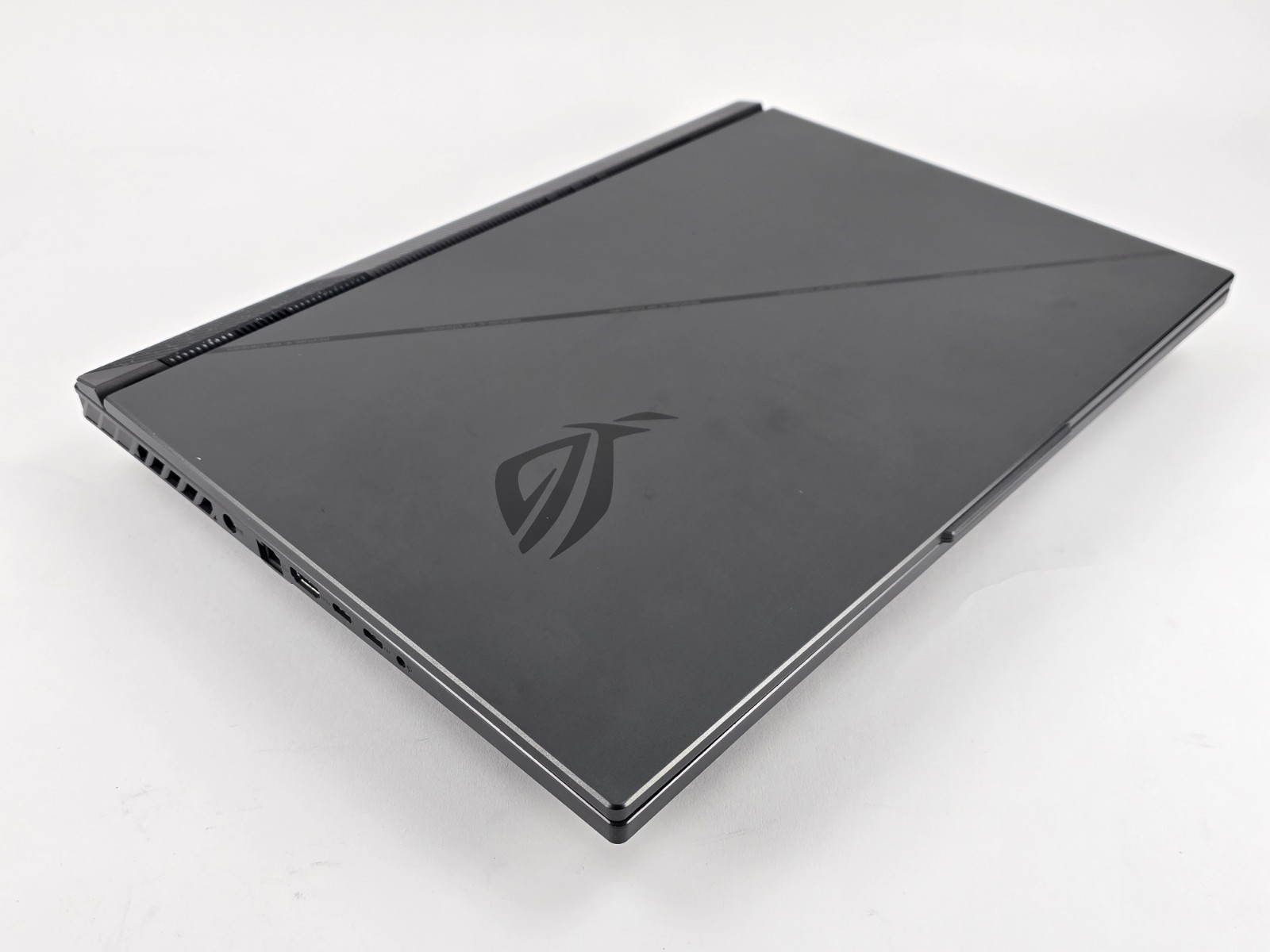 ASUS ROG Strix G18 QHD+ 240Hz (Core i9-14900HX, 32GB, 2TB SSD, RTX 4080) – Used