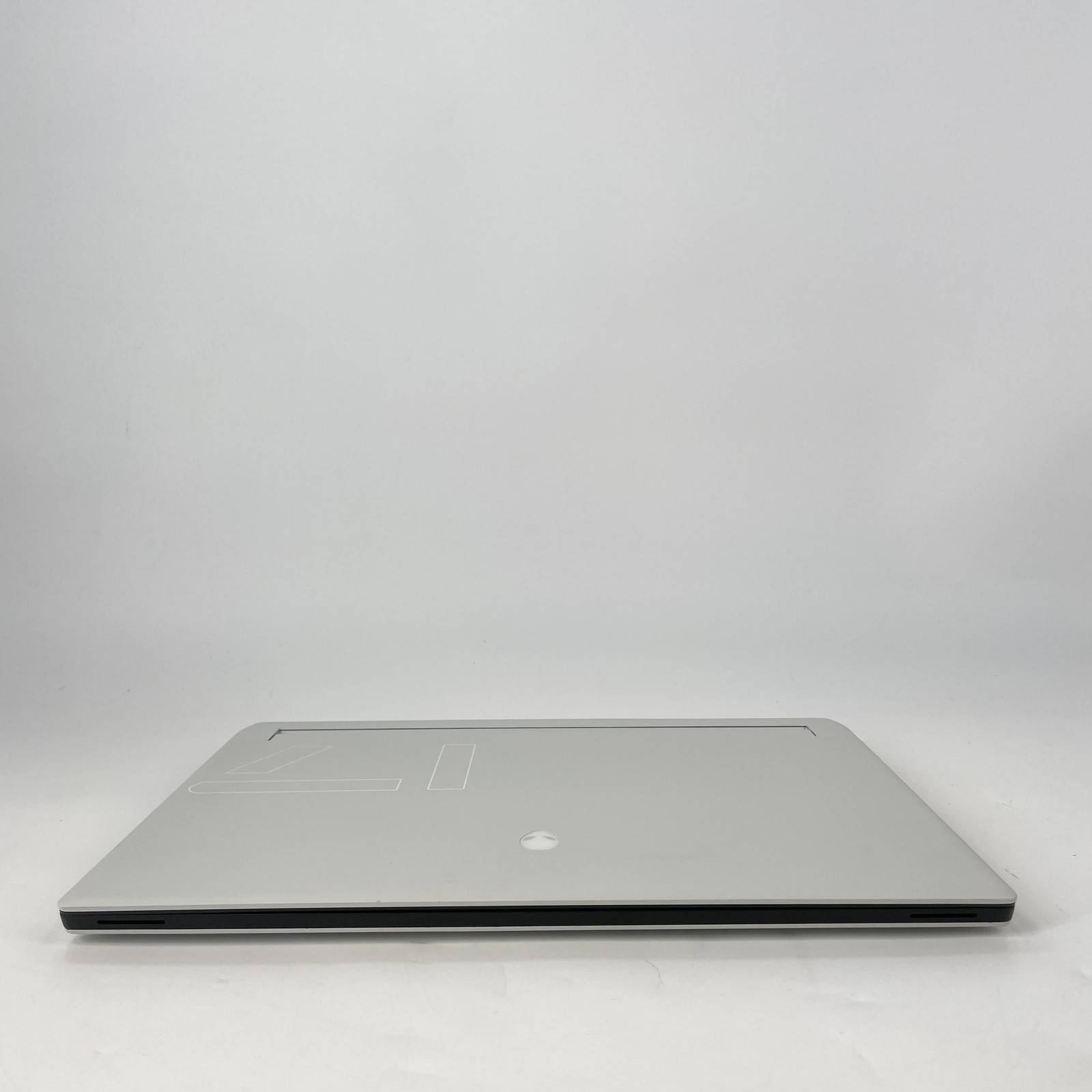 Dell Alienware X17 R1 165Hz FHD i7-11800H 32GB 1TB/512GB RTX 3070 Bent Frame