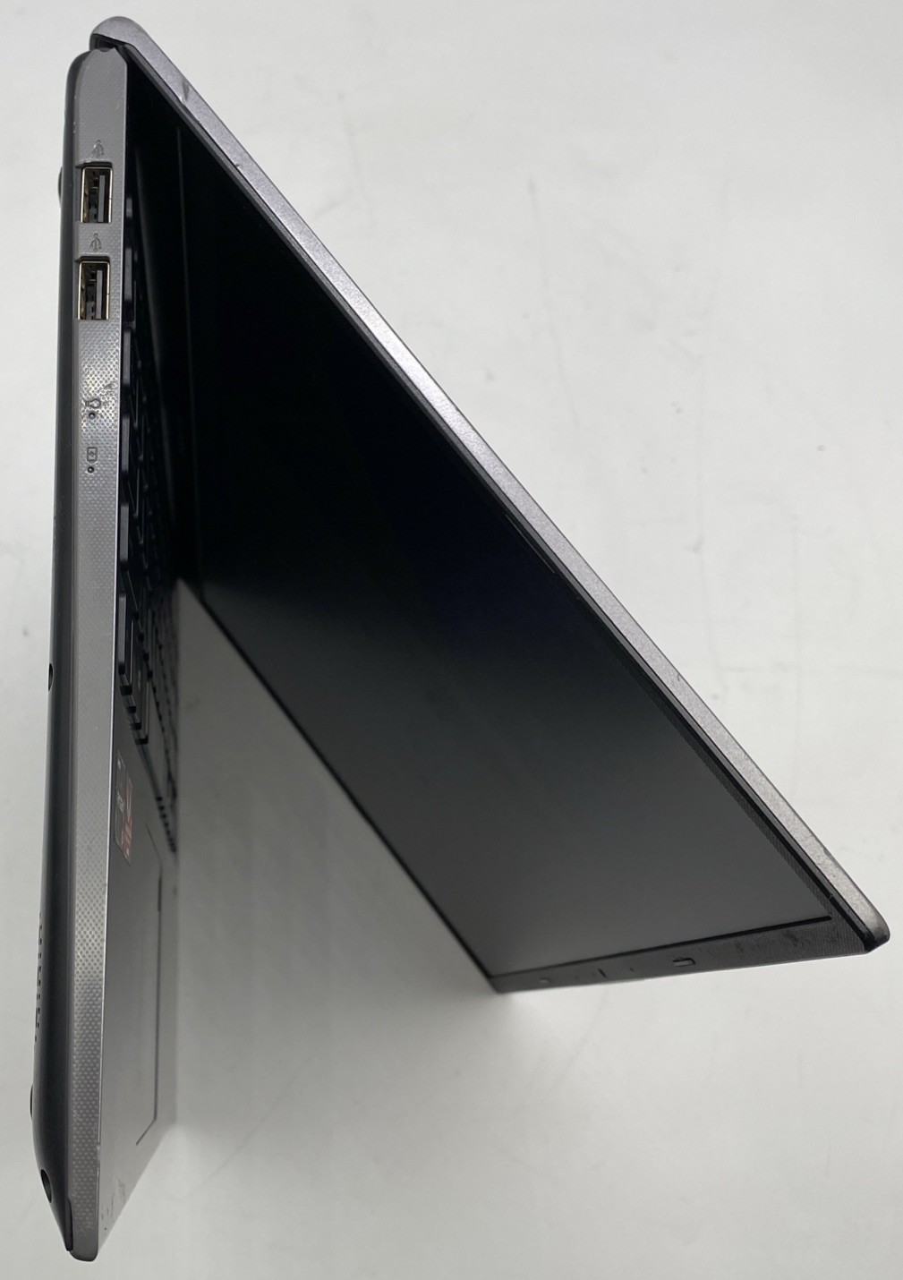 ASUS VivoBook 15 F512D AMD Ryzen 3 3200U @ 2.6GHz 4GB RAM 256GB NVMe W11H