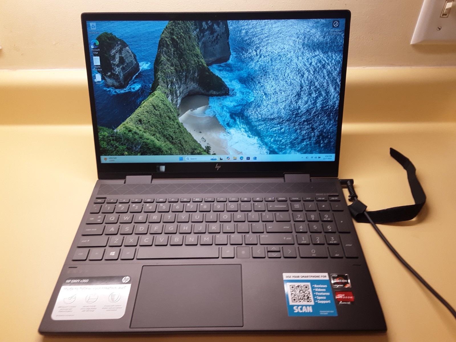 HP ENVY x360 15.6″ 475GB, AMD Ryzen 5 2.38GHz, 16GB – Black-15m-ee0013dx